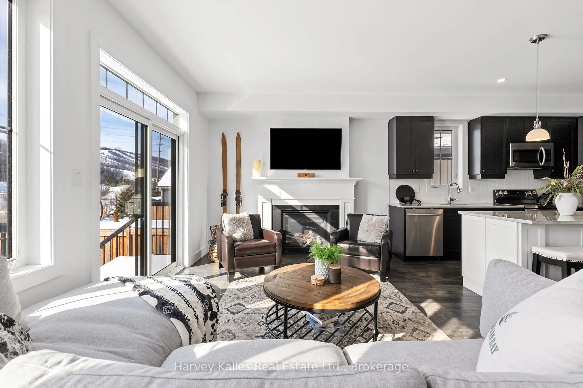 Photo 10 of 236 Yellow Birch Crescent, Blue Mountains — HOMEH