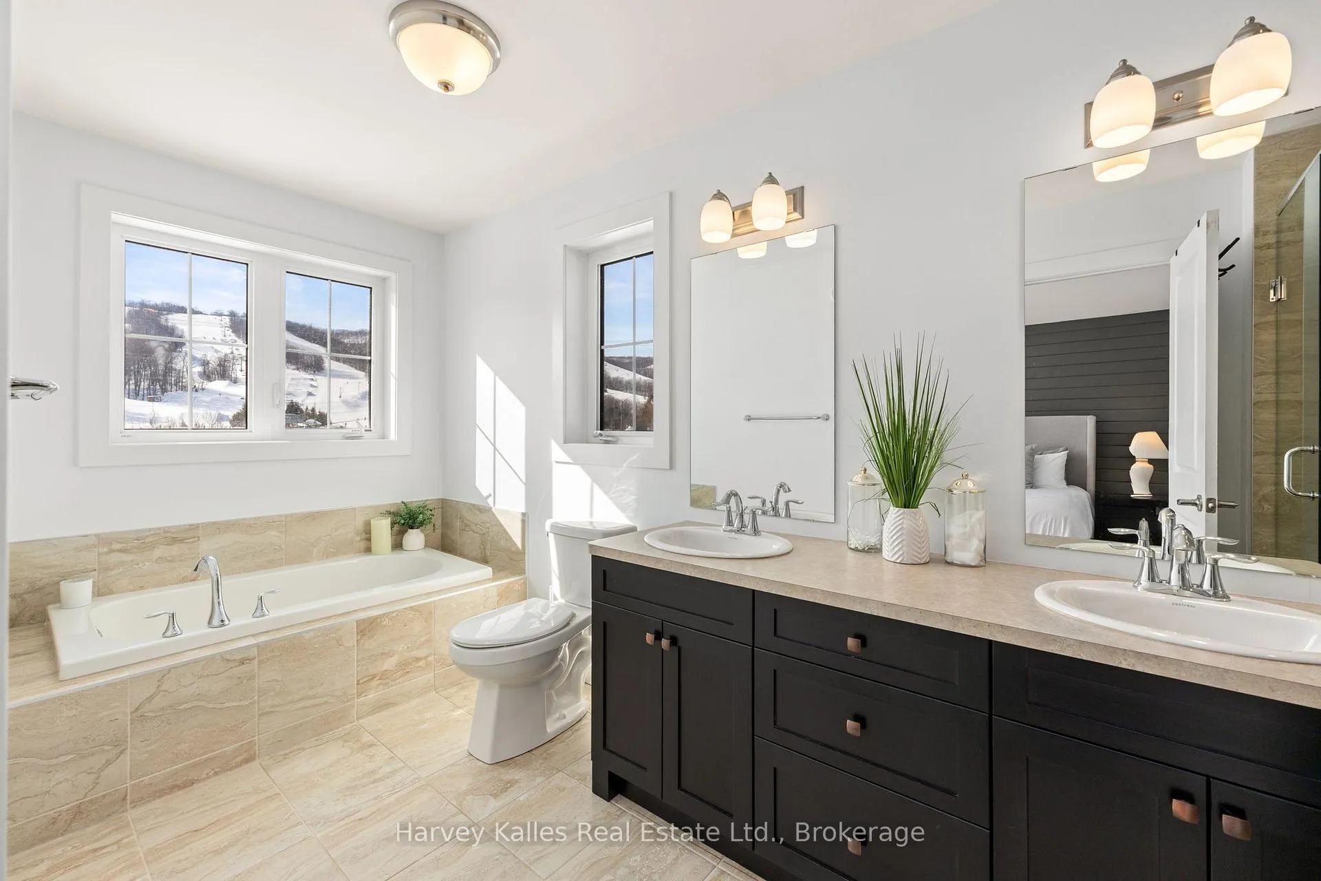 Photo 21 of 236 Yellow Birch Crescent, Blue Mountains — HOMEH