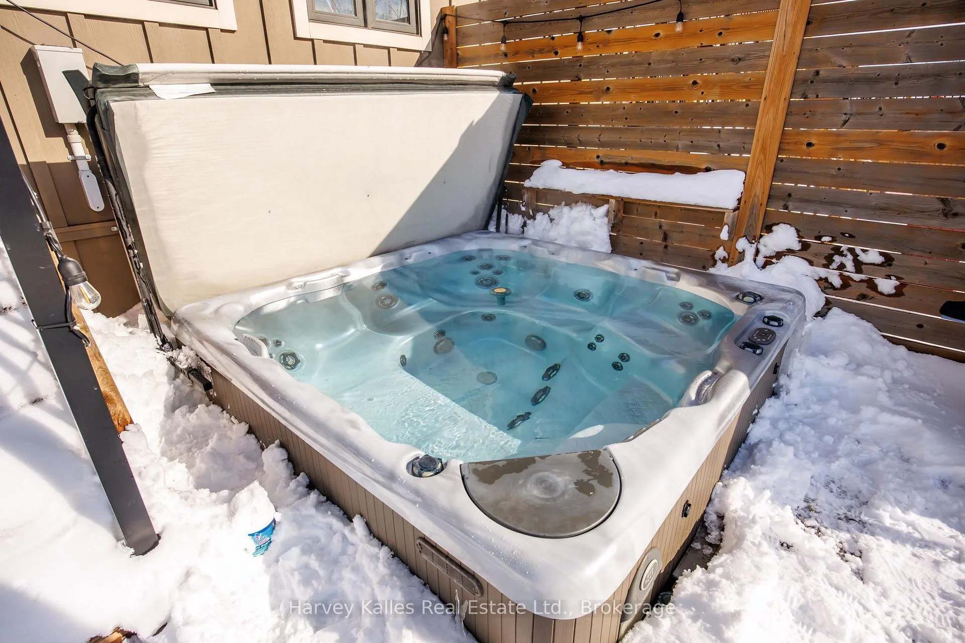 Photo 36 of 236 Yellow Birch Crescent, Blue Mountains — HOMEH