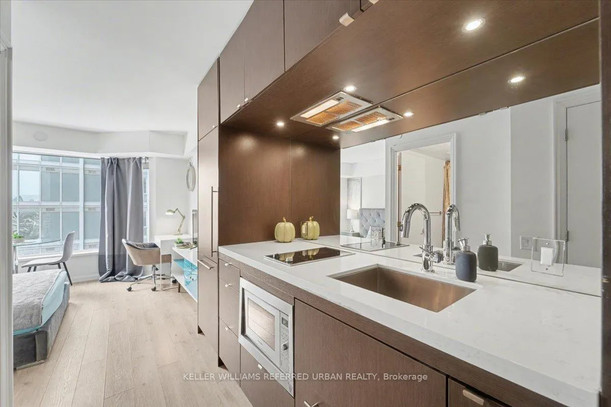 Photo 11 of Unit 1908, 155 Yorkville Avenue, Toronto, The Annex — HOMEH