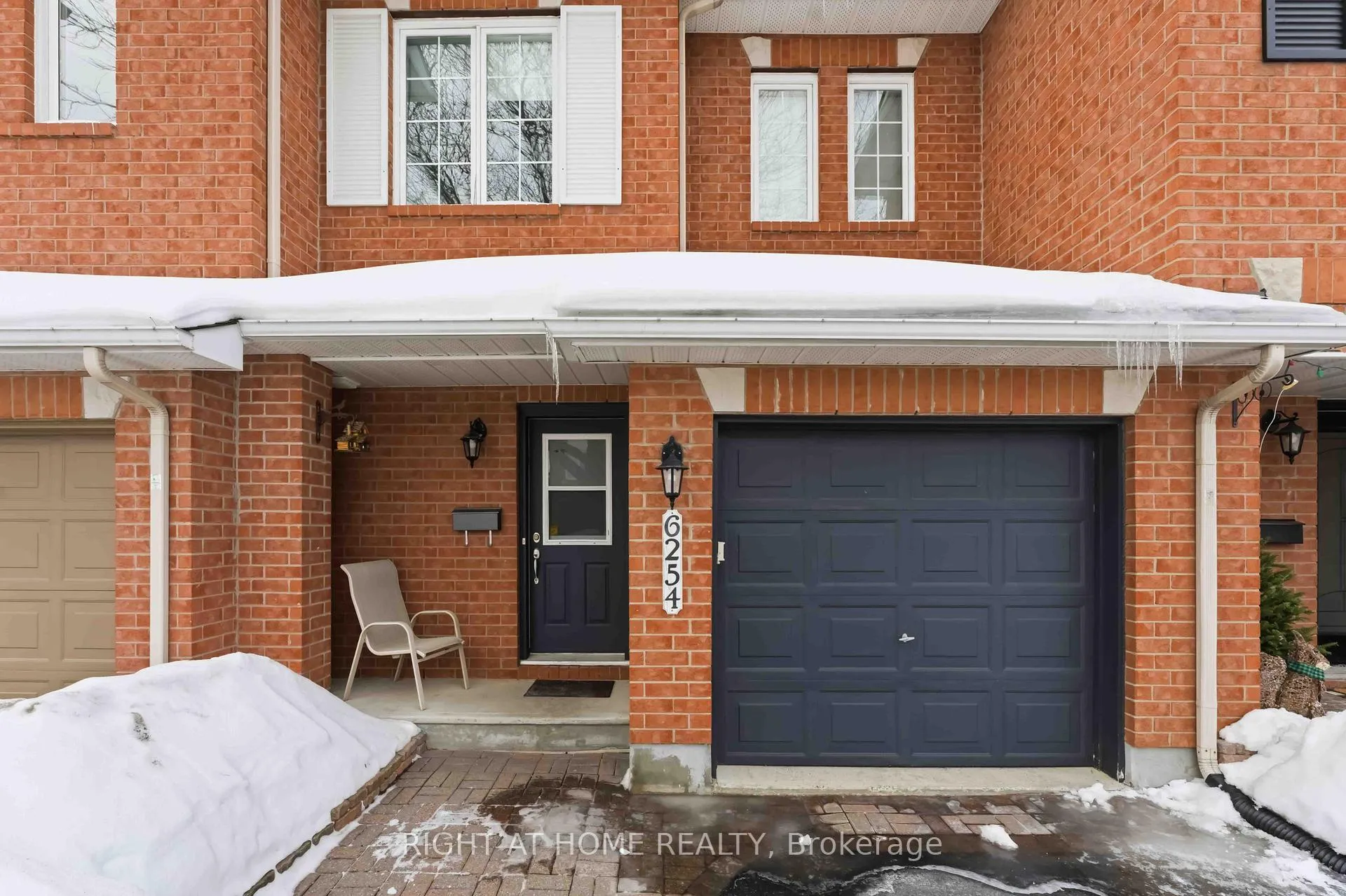 Photo 2 of 6254 Sablewood Place, Ottawa, Chapel Hill — HOMEH