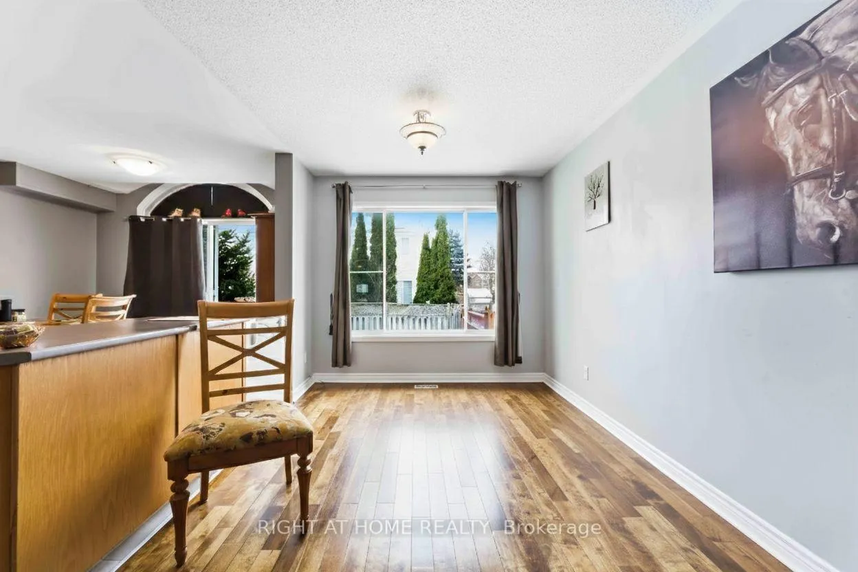 Photo 8 of 6254 Sablewood Place, Ottawa, Chapel Hill — HOMEH