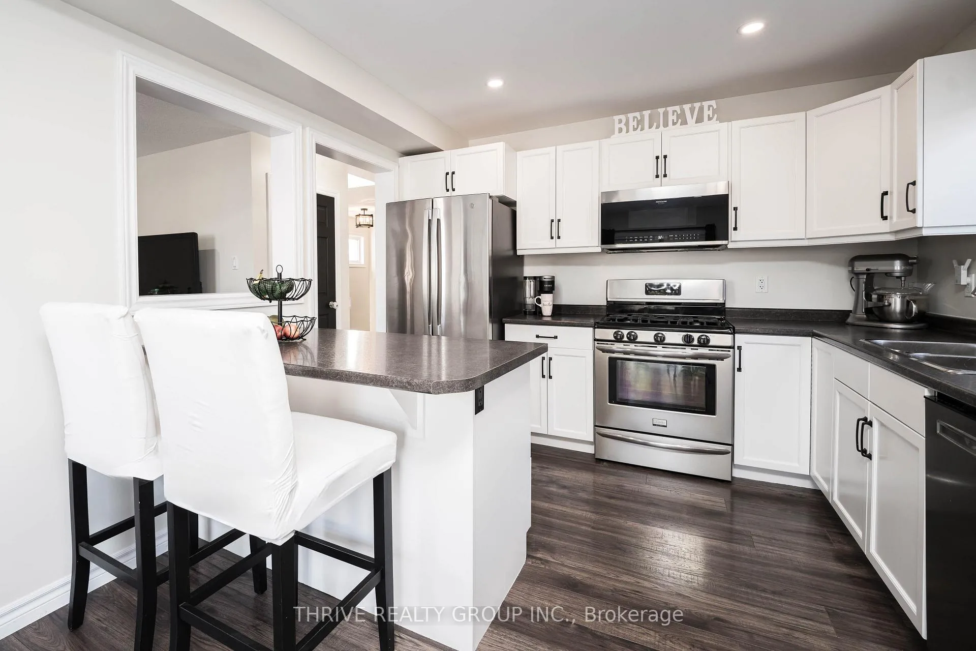 Photo 5 of 11 Westlake Drive, St. Thomas — HOMEH