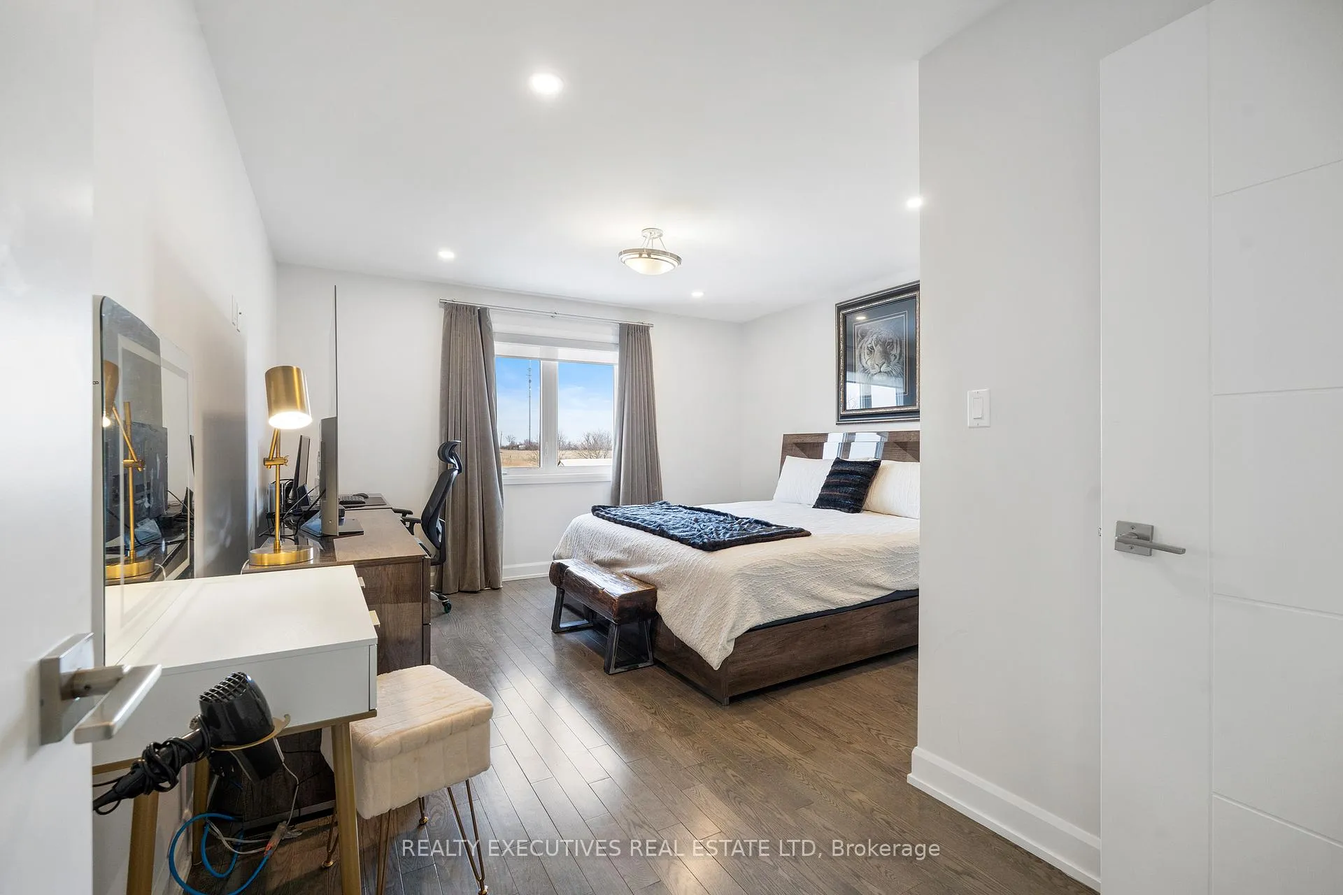 Photo 15 of 460 Arora Crescent S, North Dundas, Winchester — HOMEH