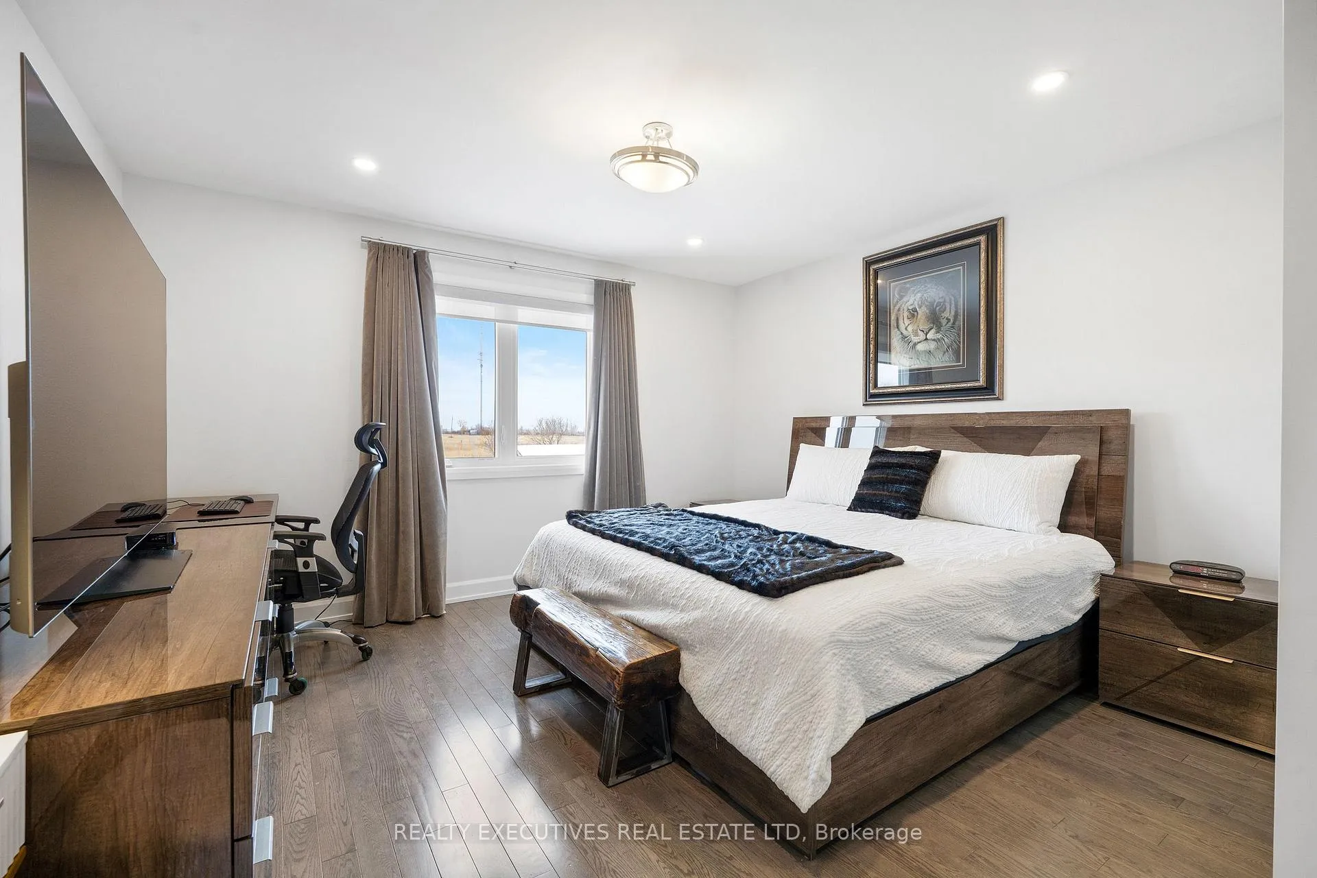 Photo 16 of 460 Arora Crescent S, North Dundas, Winchester — HOMEH