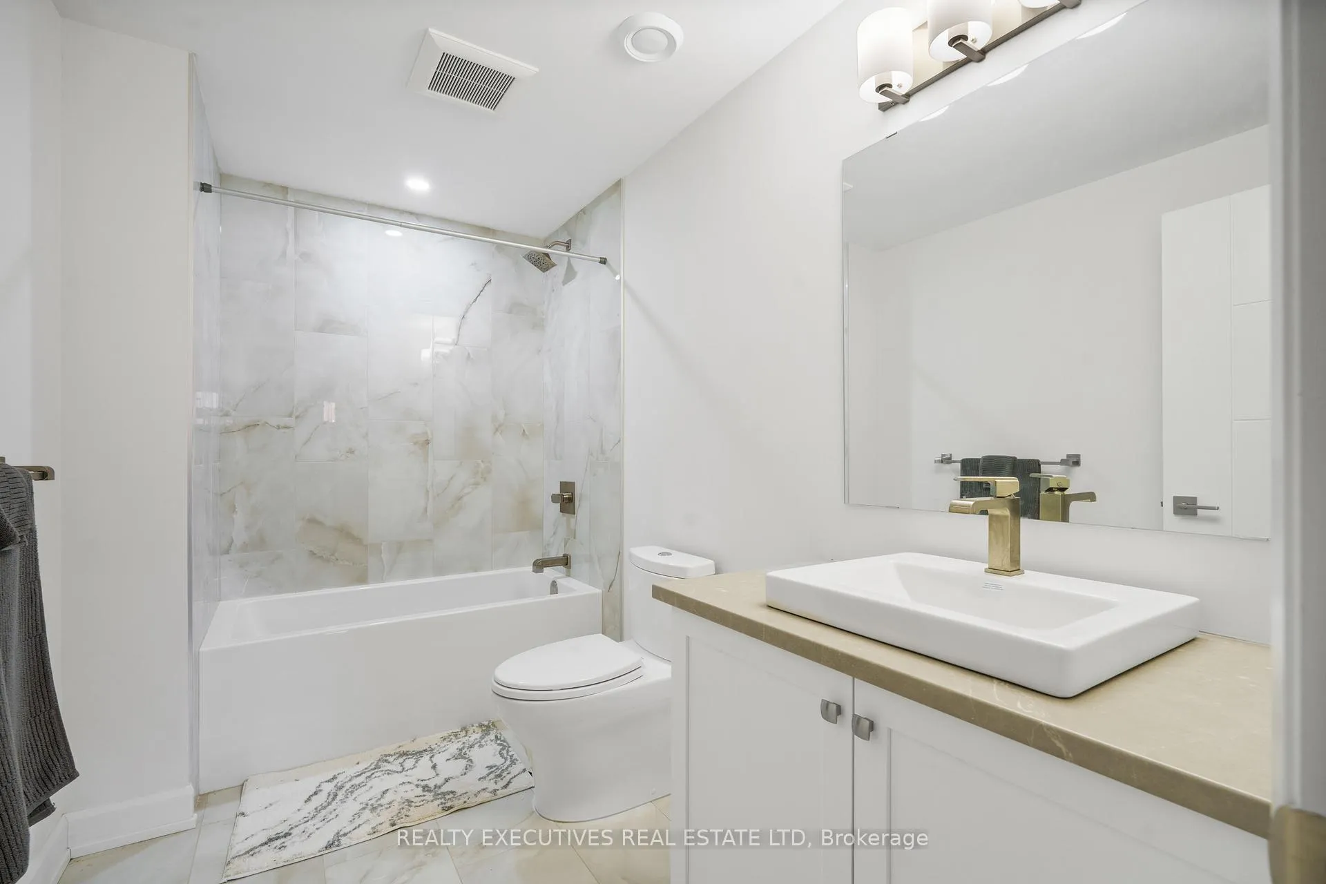 Photo 24 of 460 Arora Crescent S, North Dundas, Winchester — HOMEH