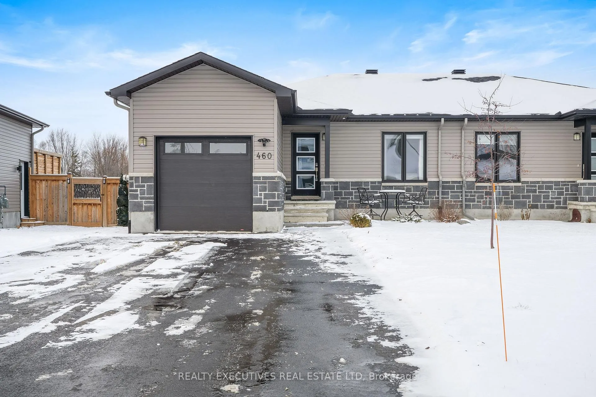 Photo 33 of 460 Arora Crescent S, North Dundas, Winchester — HOMEH