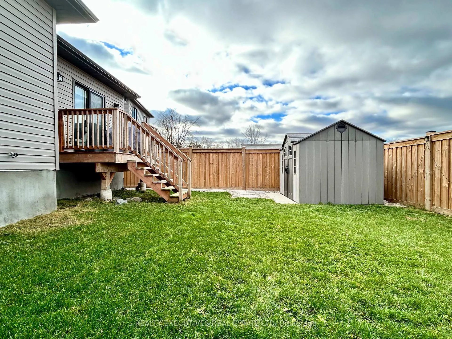 Photo 36 of 460 Arora Crescent S, North Dundas, Winchester — HOMEH