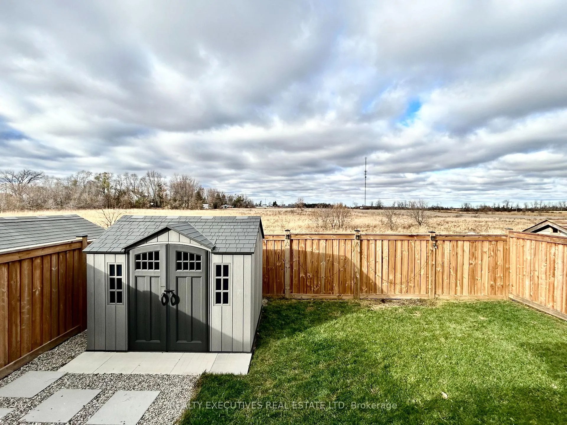 Photo 37 of 460 Arora Crescent S, North Dundas, Winchester — HOMEH