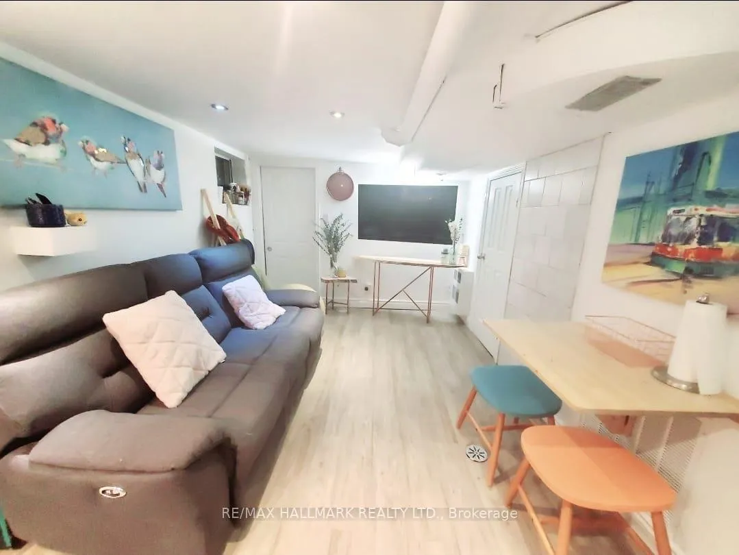 Photo 5 of Unit Bsmt, 21 Khedive Avenue, Toronto, Englemount-Lawrence — HOMEH
