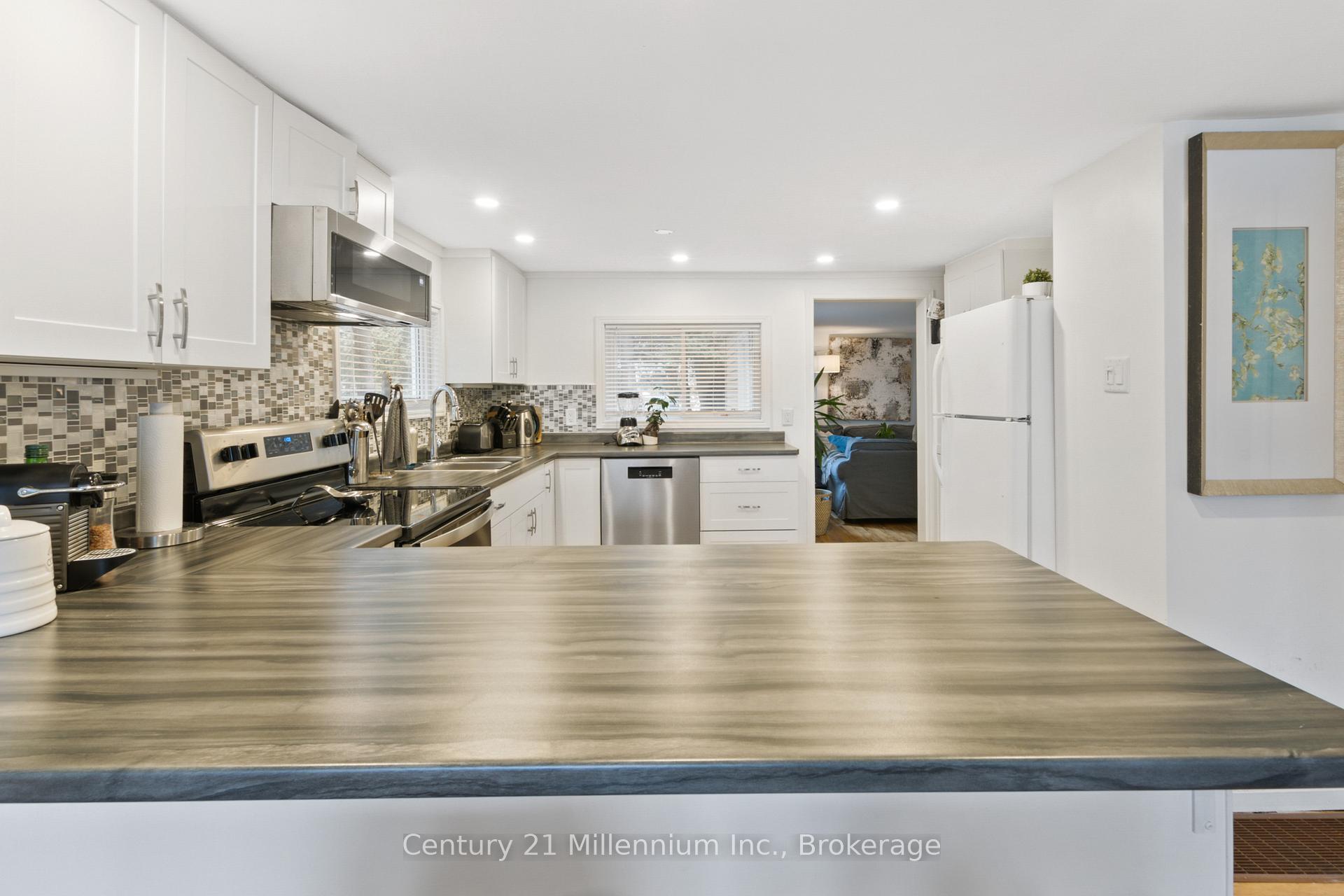 Photo 14 of 512 Grandview Drive, Meaford — HOMEH