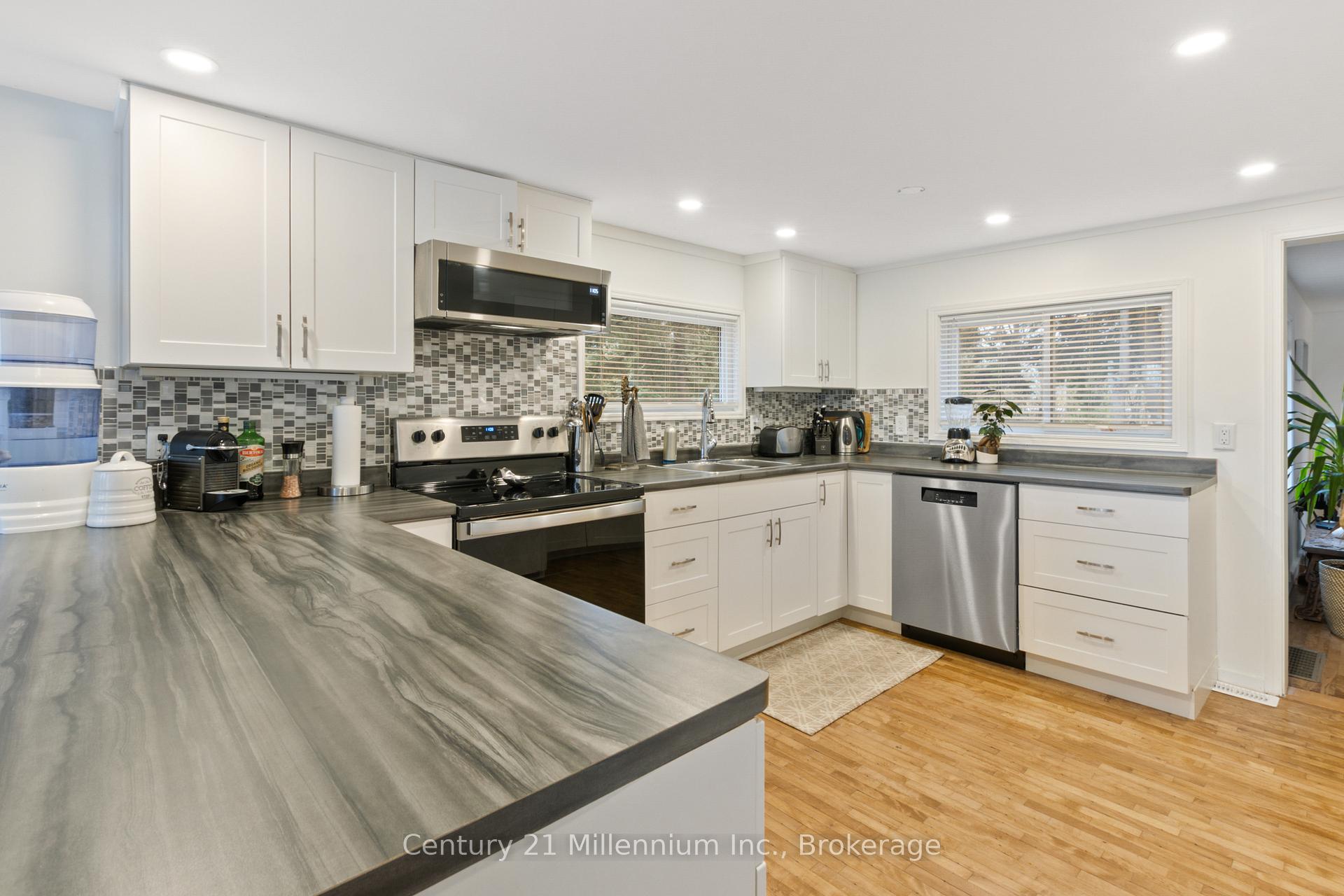 Photo 15 of 512 Grandview Drive, Meaford — HOMEH