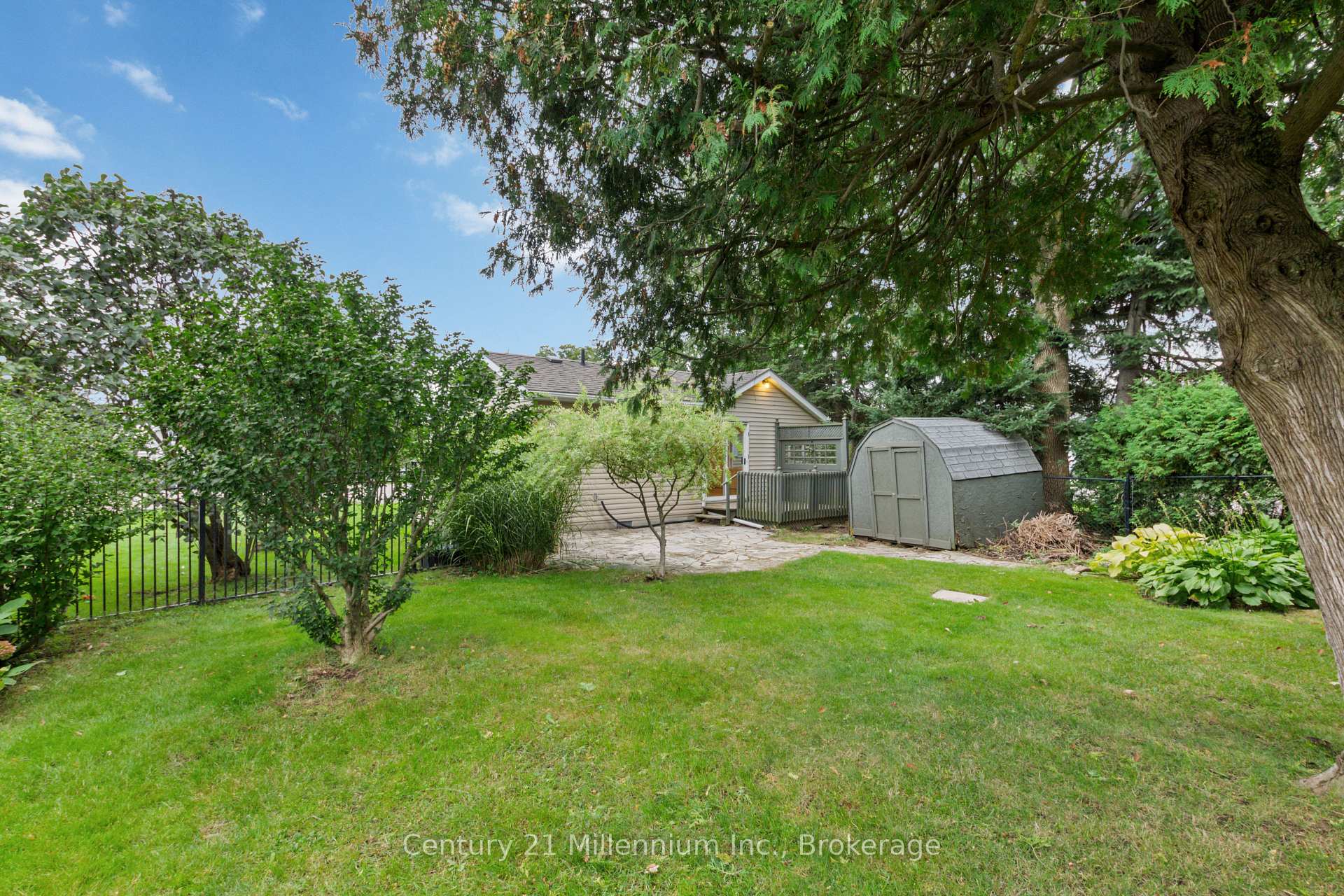 Photo 37 of 512 Grandview Drive, Meaford — HOMEH
