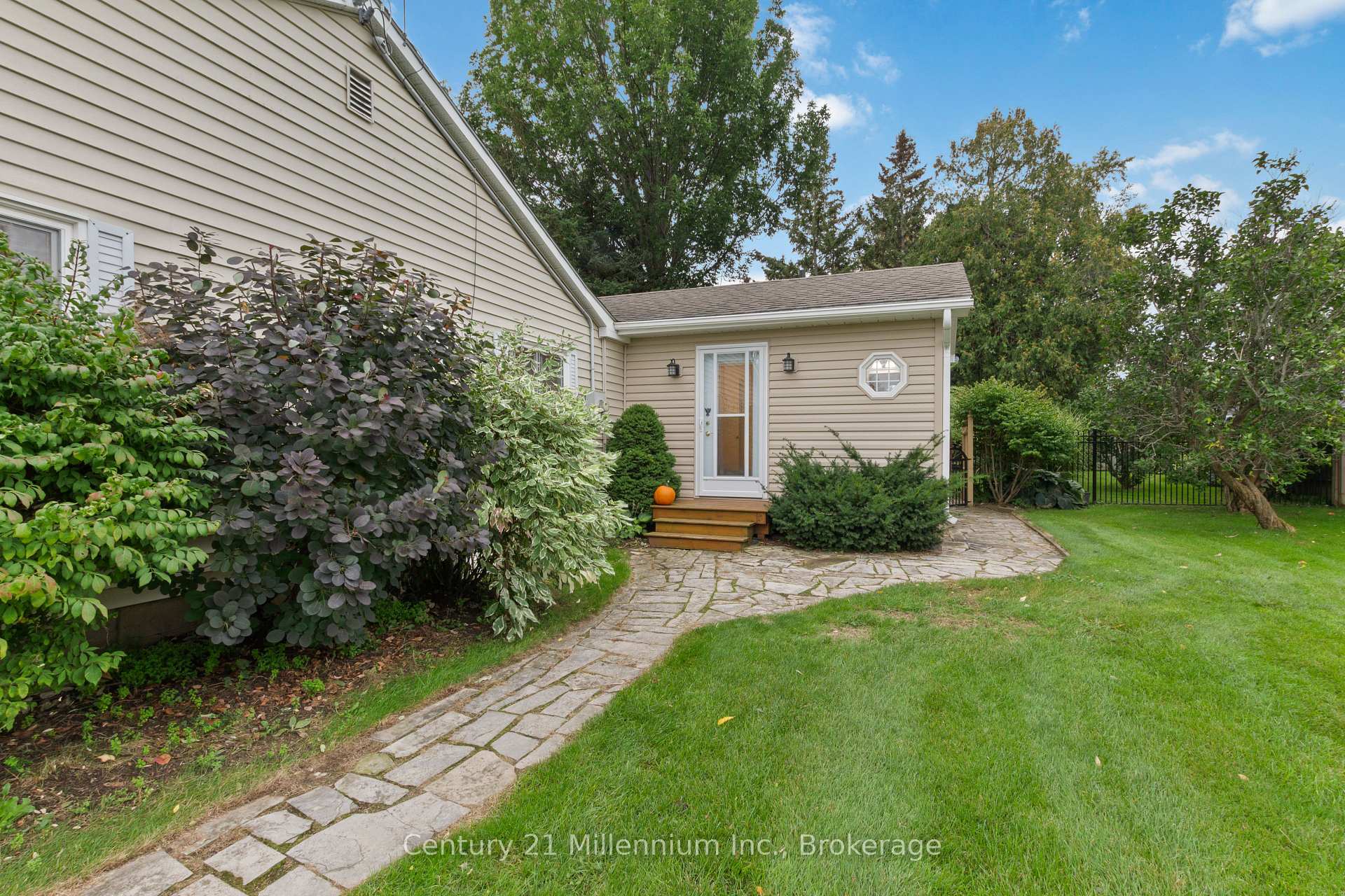 Photo 40 of 512 Grandview Drive, Meaford — HOMEH