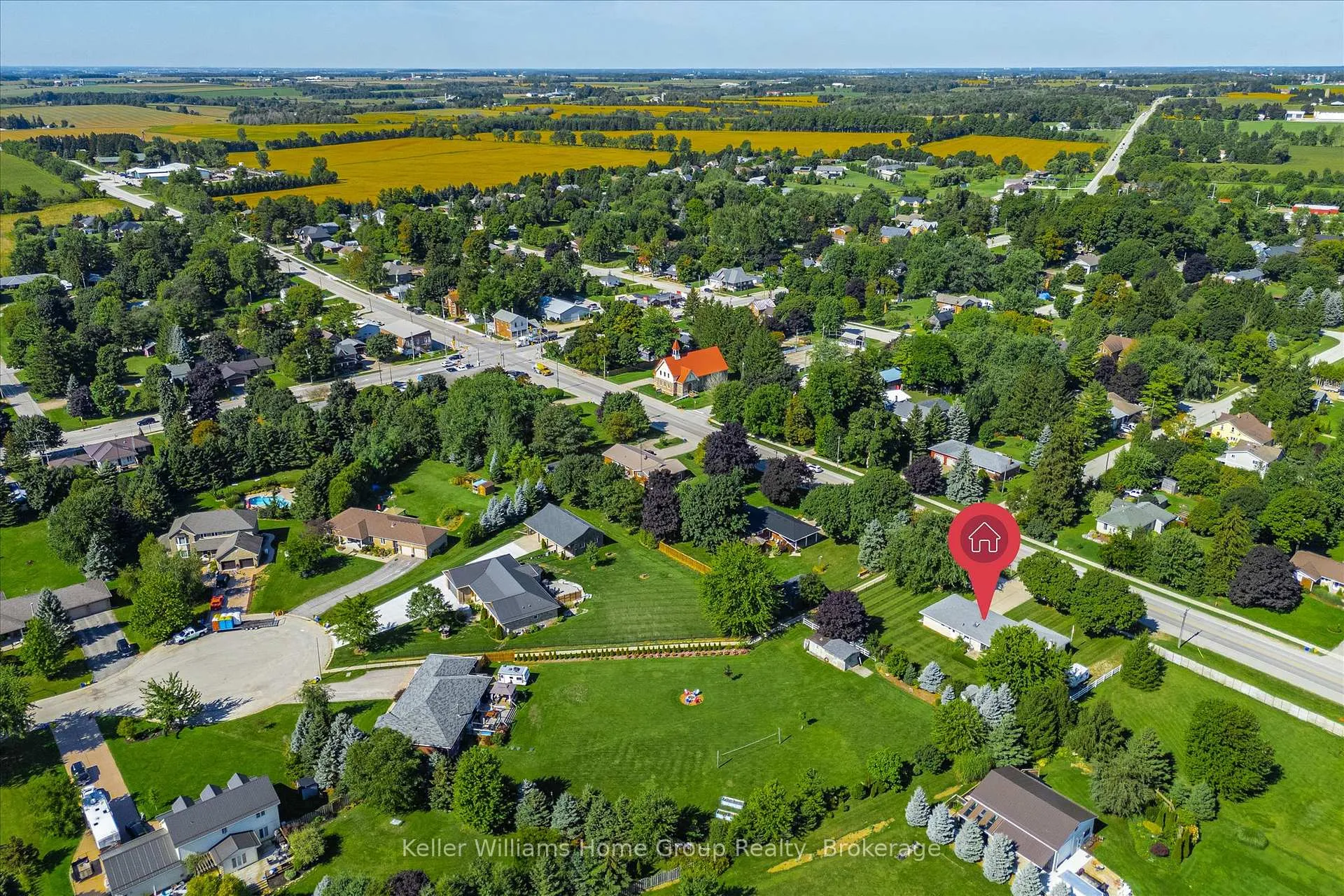 Photo 48 of 27 Peel Street E, Mapleton, Rural Mapleton — HOMEH