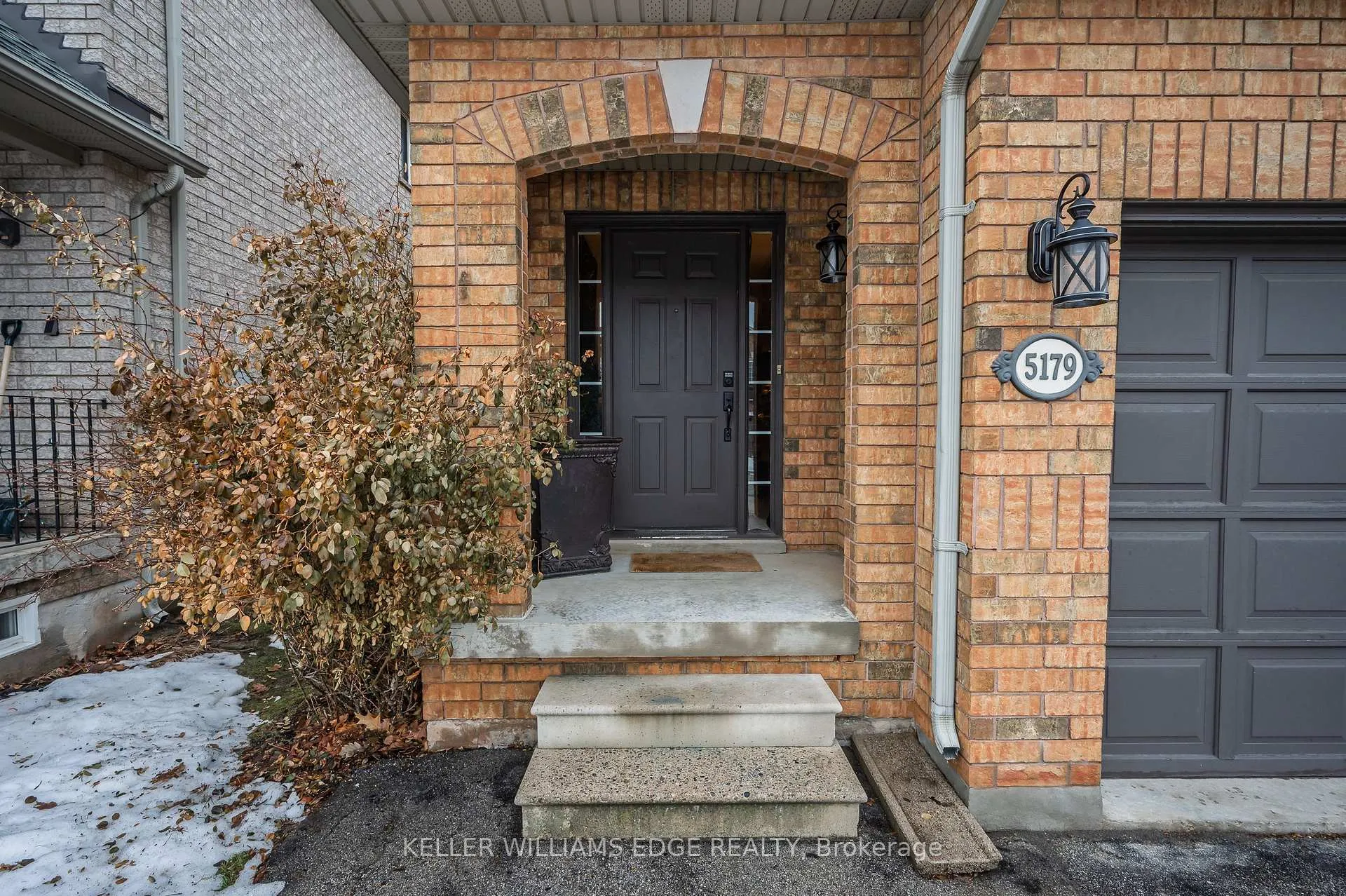 Photo 2 of 5179 Des Jardines Drive, Burlington, Appleby — HOMEH