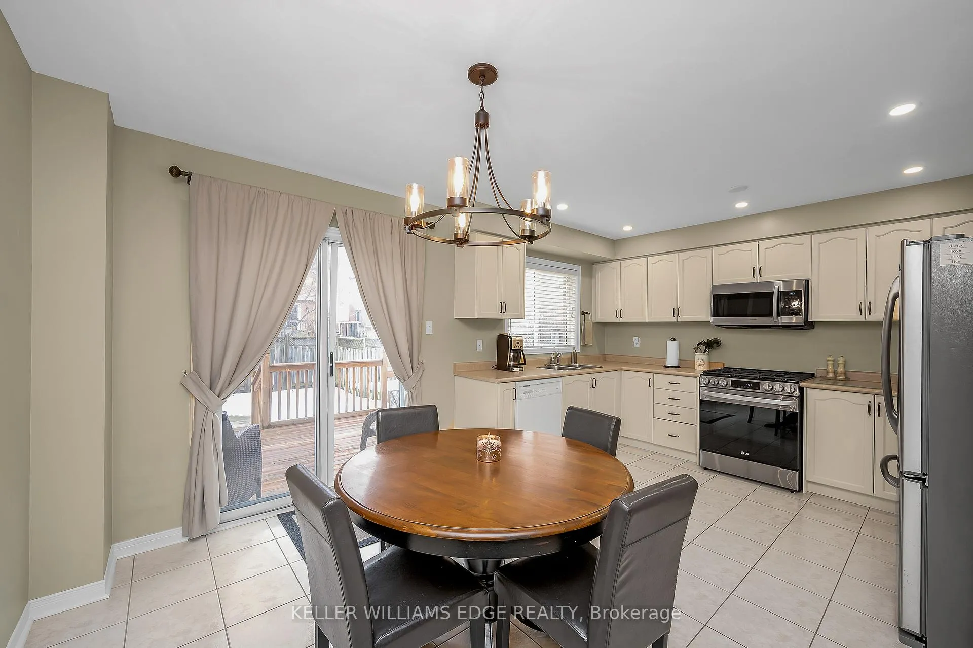 Photo 11 of 5179 Des Jardines Drive, Burlington, Appleby — HOMEH