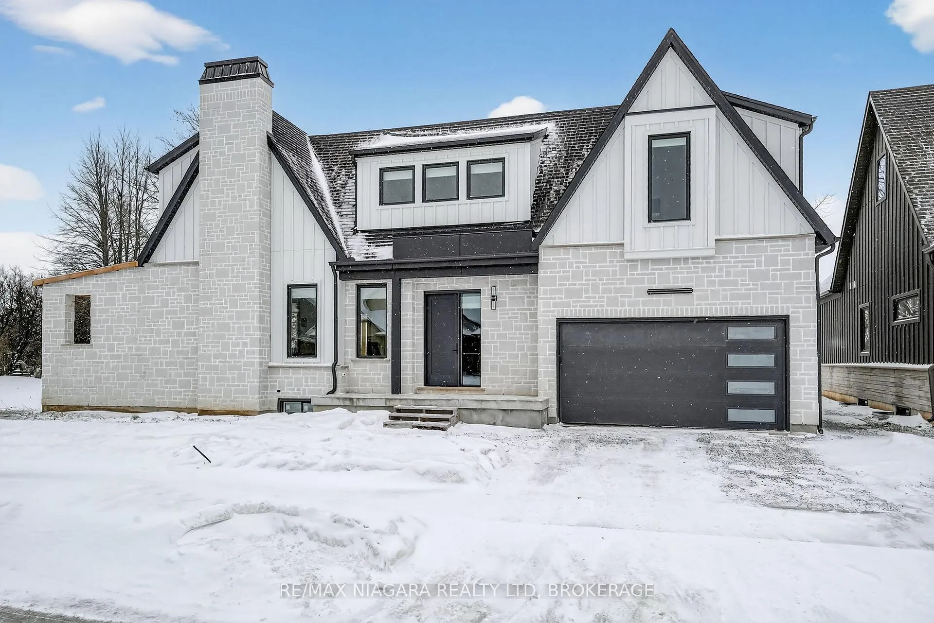 Photo 3 of 39 Ivy Crescent, Thorold, Confederation Heights — HOMEH