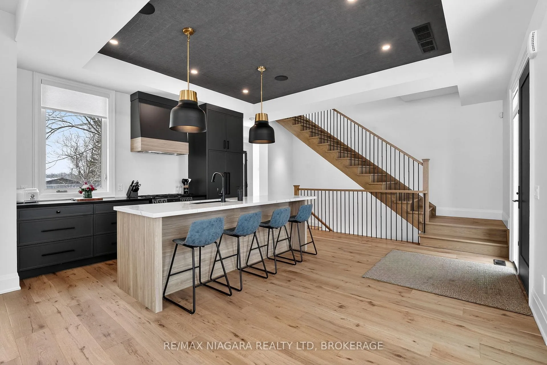 Photo 9 of 39 Ivy Crescent, Thorold, Confederation Heights — HOMEH