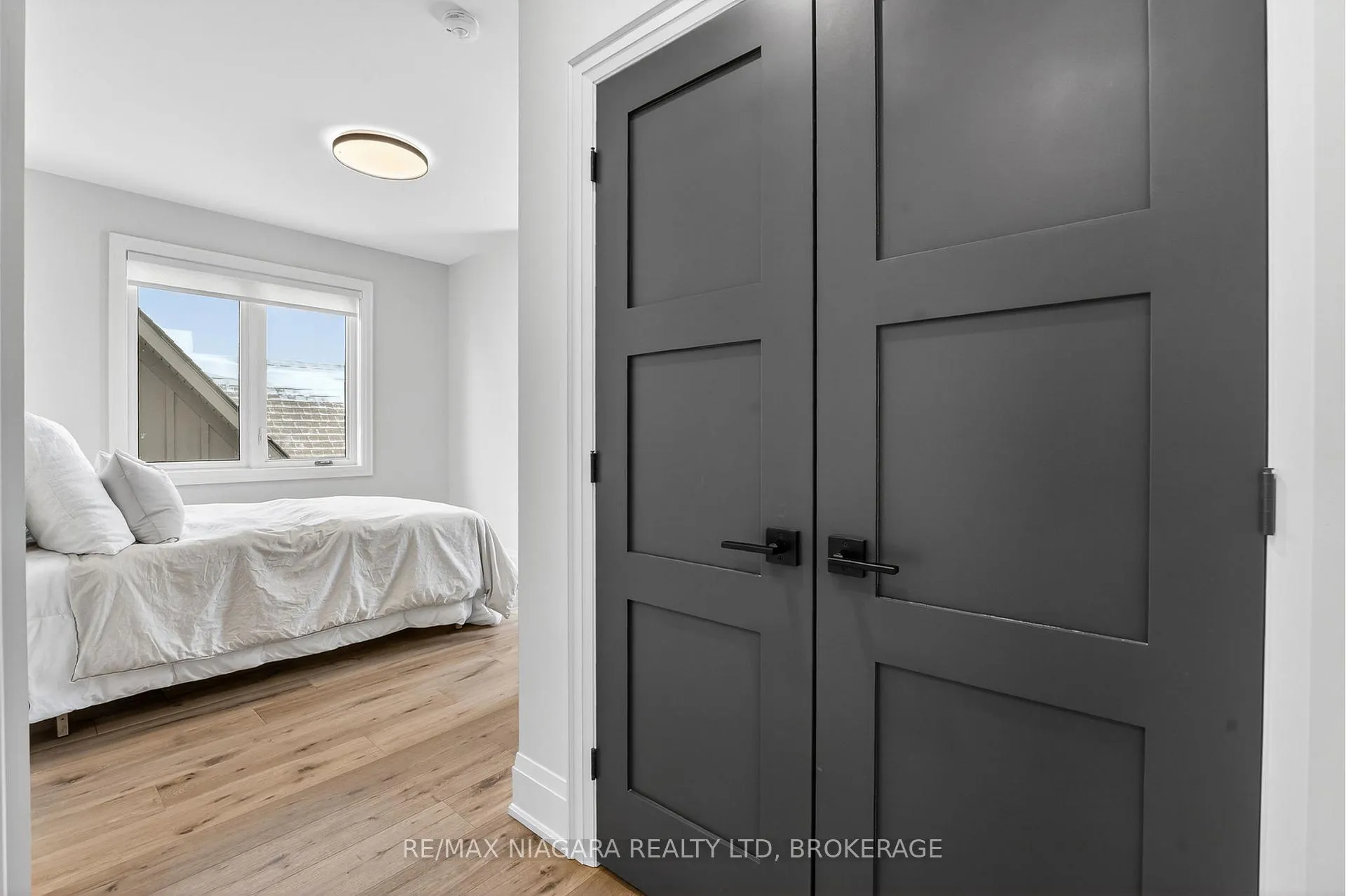 Photo 34 of 39 Ivy Crescent, Thorold, Confederation Heights — HOMEH