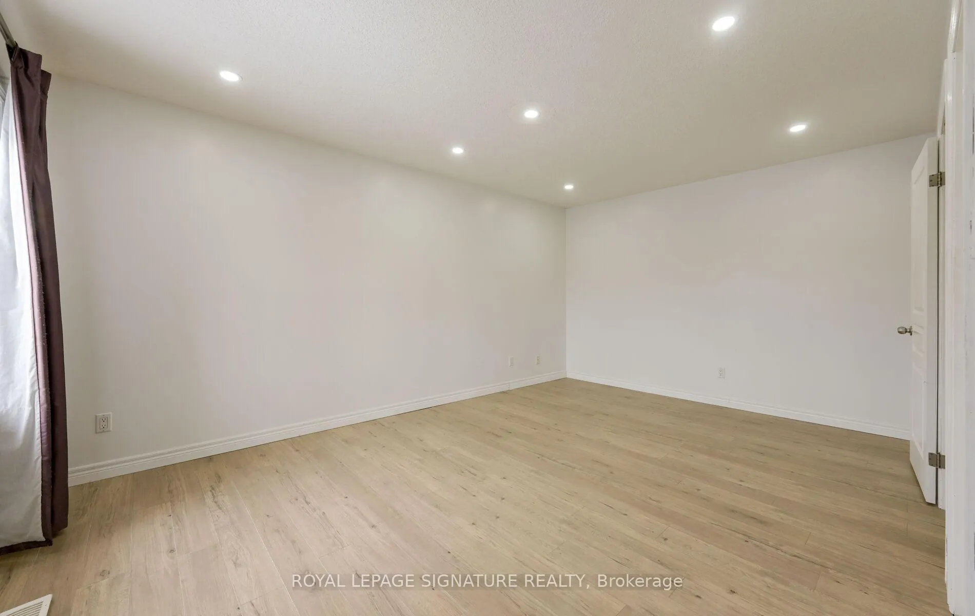 Photo 28 of Unit Upper Level b, 96 Highgate Drive, Hamilton, Stoney Creek Mountain — HOMEH