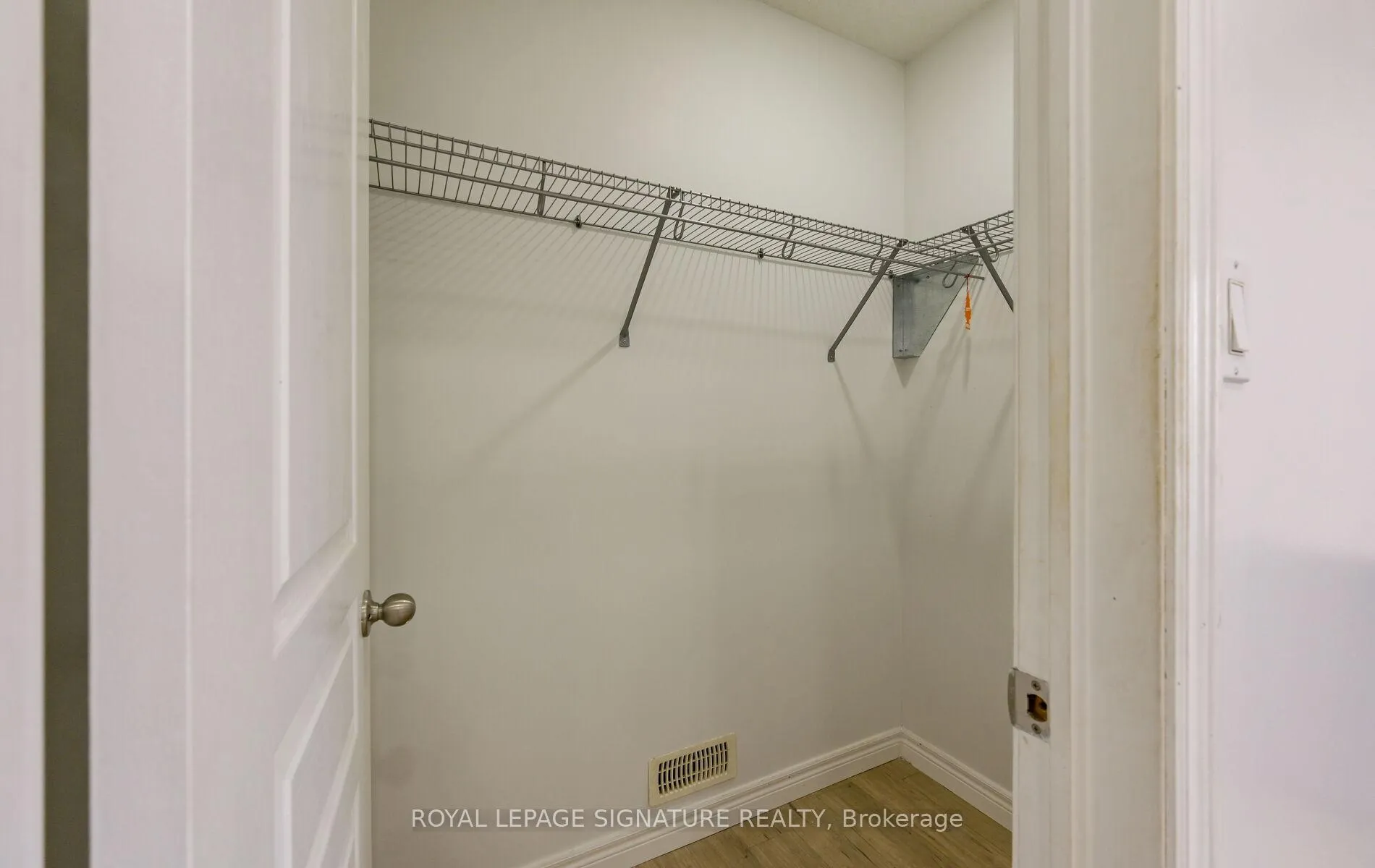 Photo 29 of Unit Upper Level b, 96 Highgate Drive, Hamilton, Stoney Creek Mountain — HOMEH