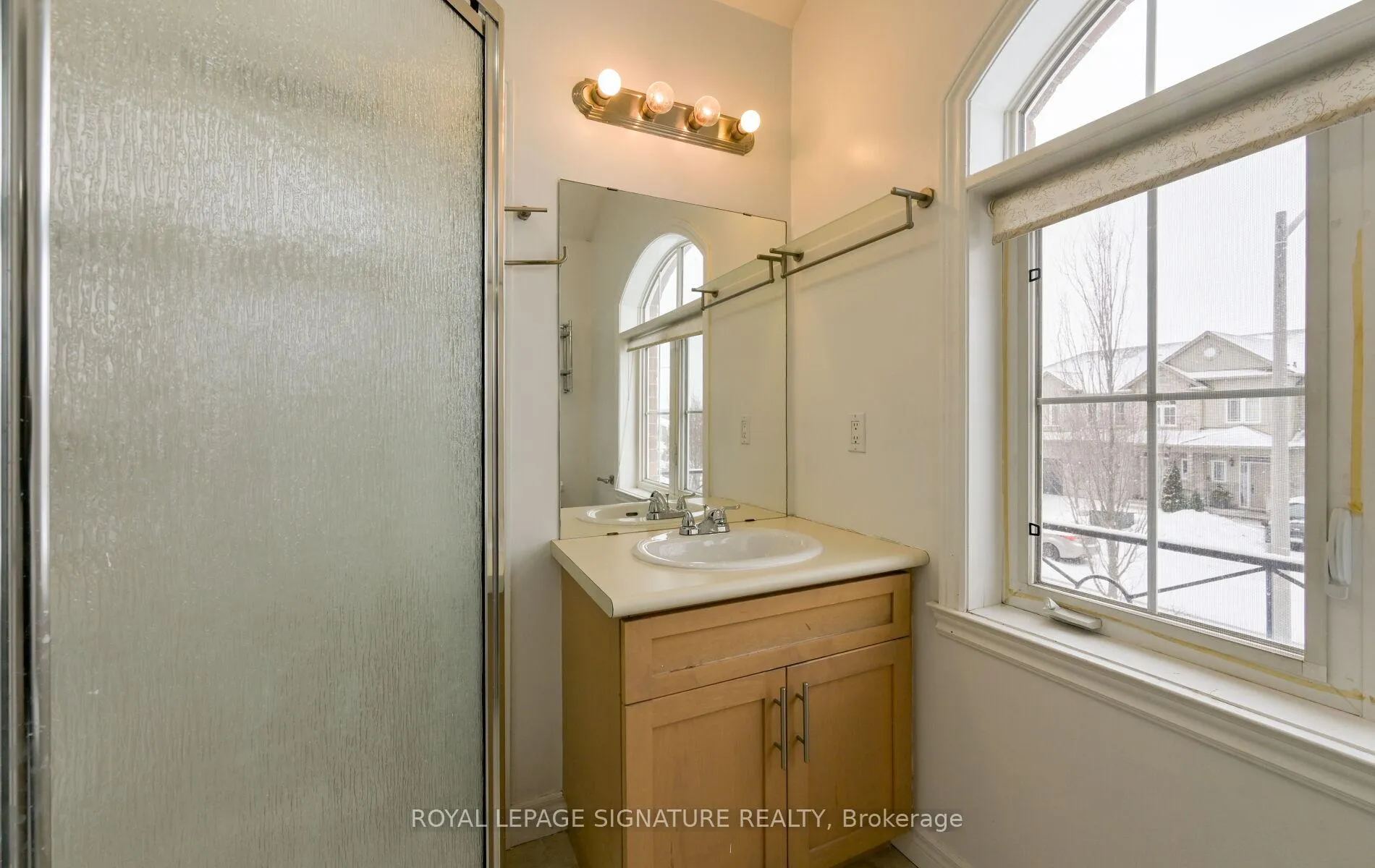 Photo 31 of Unit Upper Level b, 96 Highgate Drive, Hamilton, Stoney Creek Mountain — HOMEH