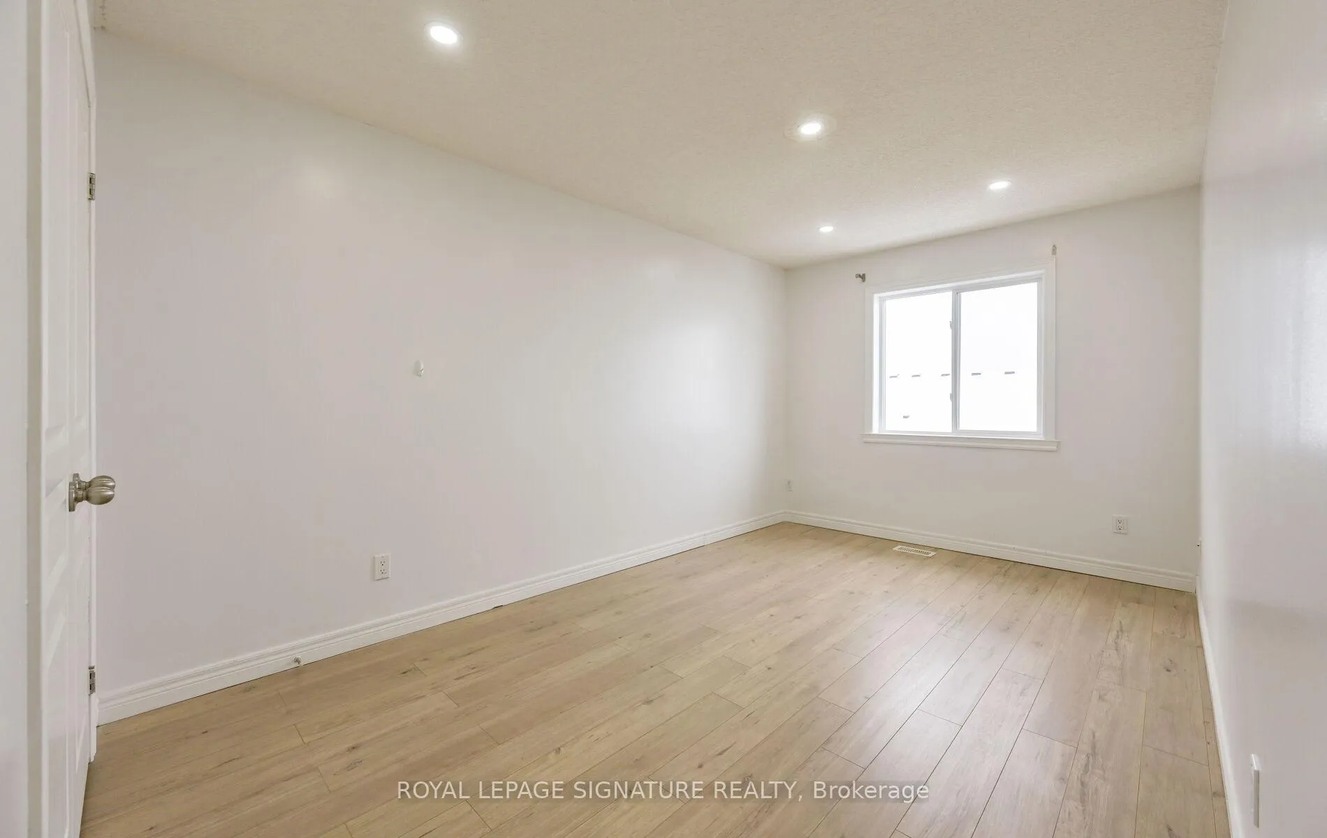 Photo 38 of Unit Upper Level b, 96 Highgate Drive, Hamilton, Stoney Creek Mountain — HOMEH