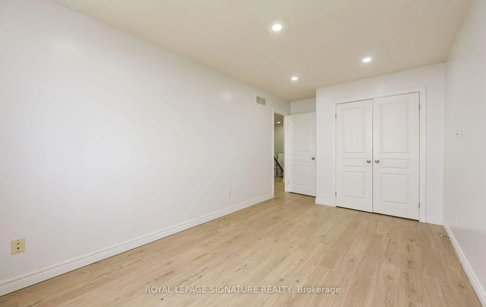Photo 40 of Unit Upper Level b, 96 Highgate Drive, Hamilton, Stoney Creek Mountain — HOMEH