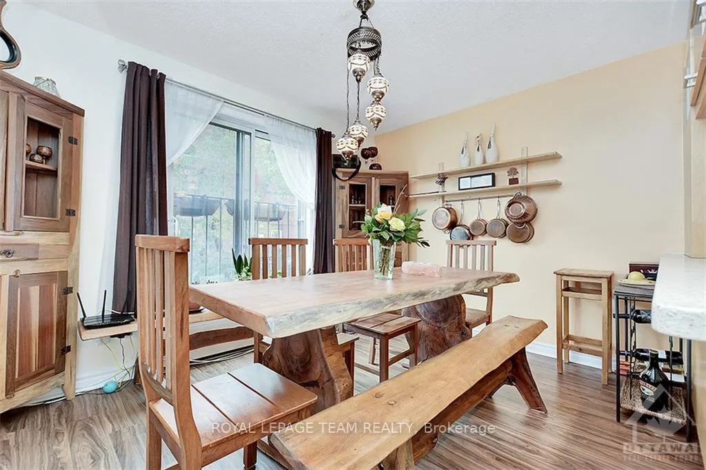 Photo 10 of 206 Guigues Avenue, Ottawa, Lower Town/Byward Market — HOMEH