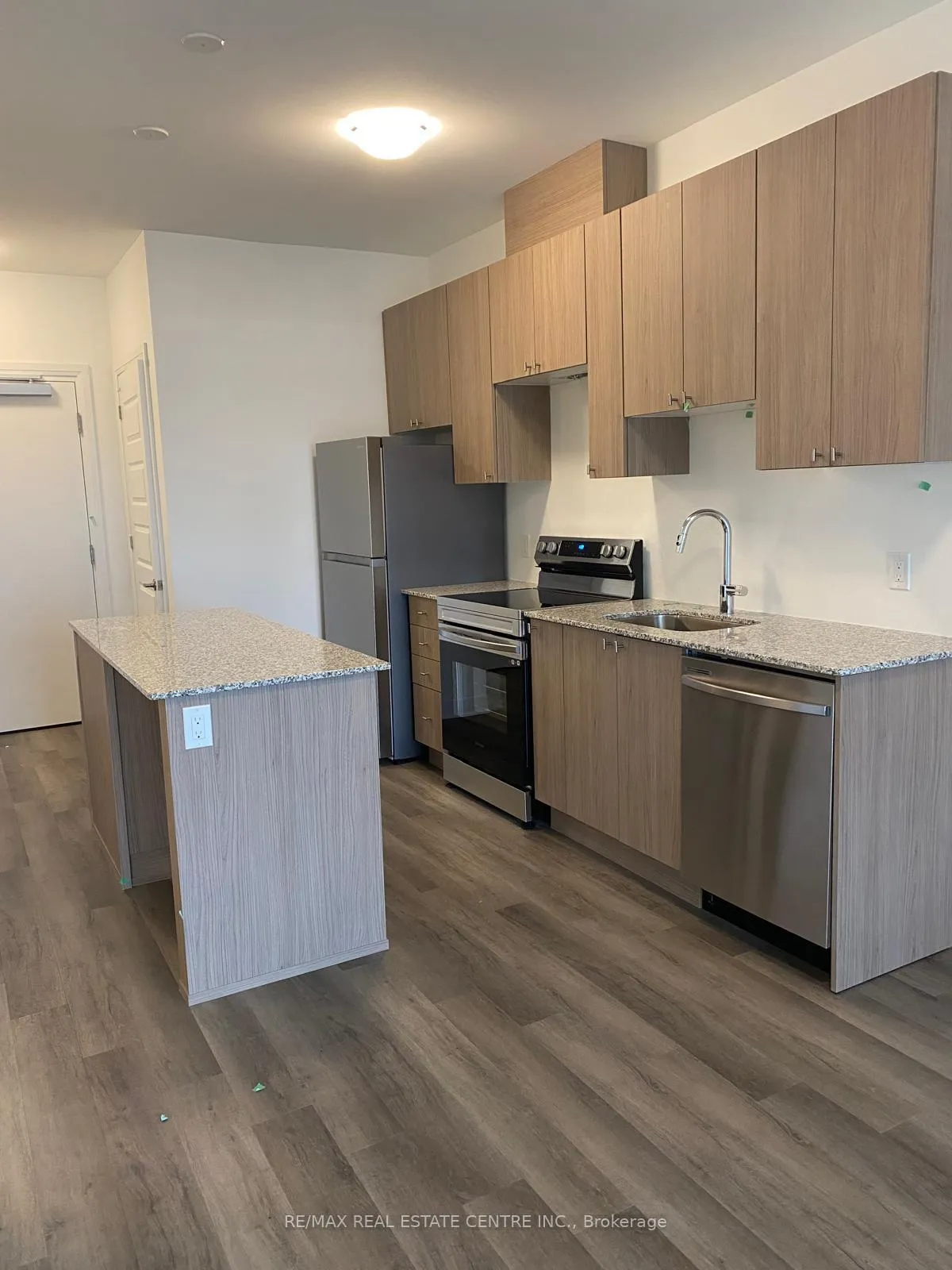 Front of Unit 409, 460 Gordon Krantz Avenue