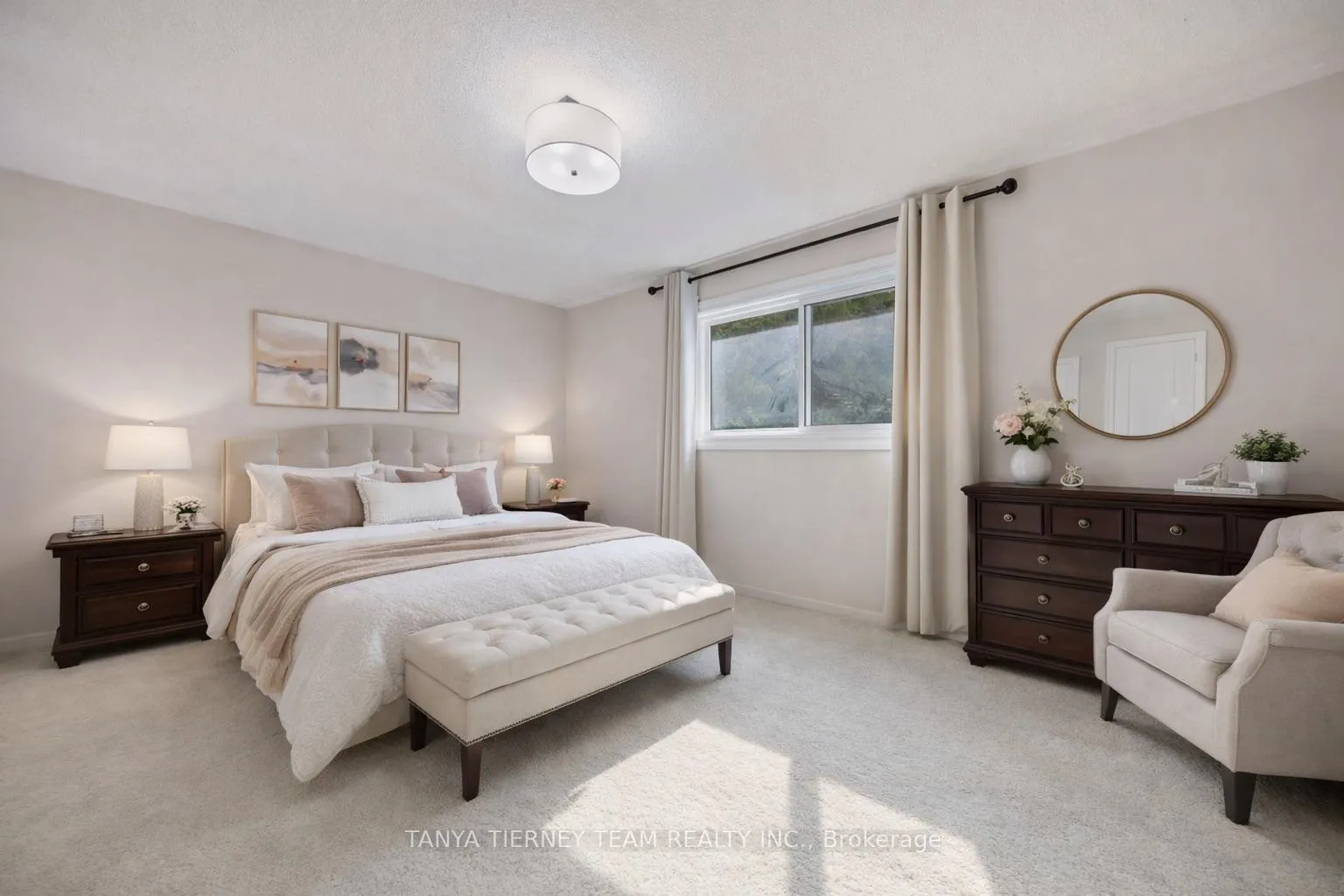 Photo 12 of 54 Chester Crescent, Scugog, Port Perry — HOMEH