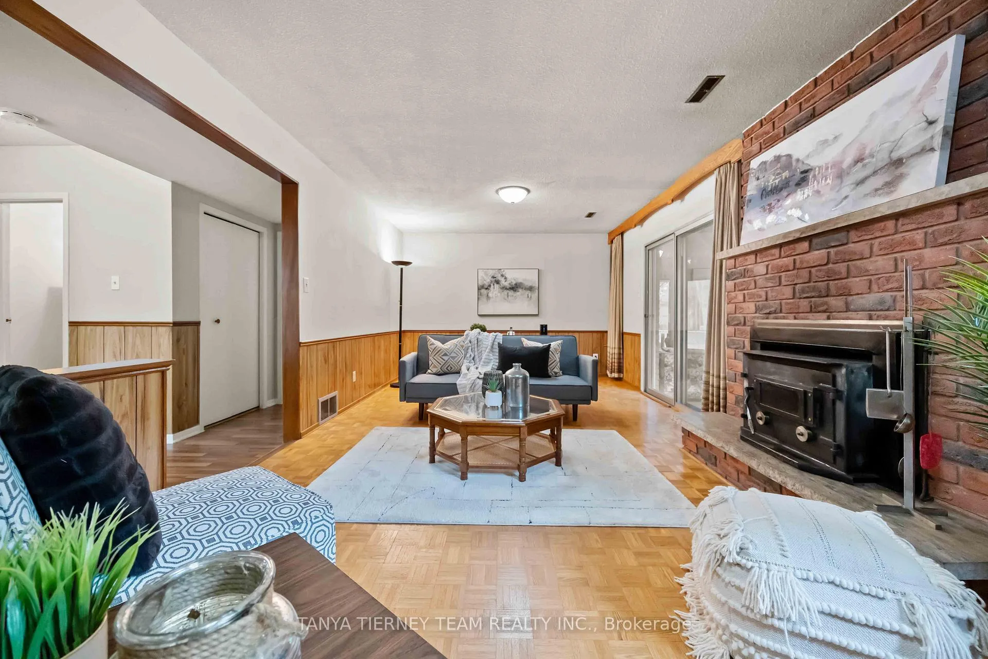 Photo 19 of 54 Chester Crescent, Scugog, Port Perry — HOMEH
