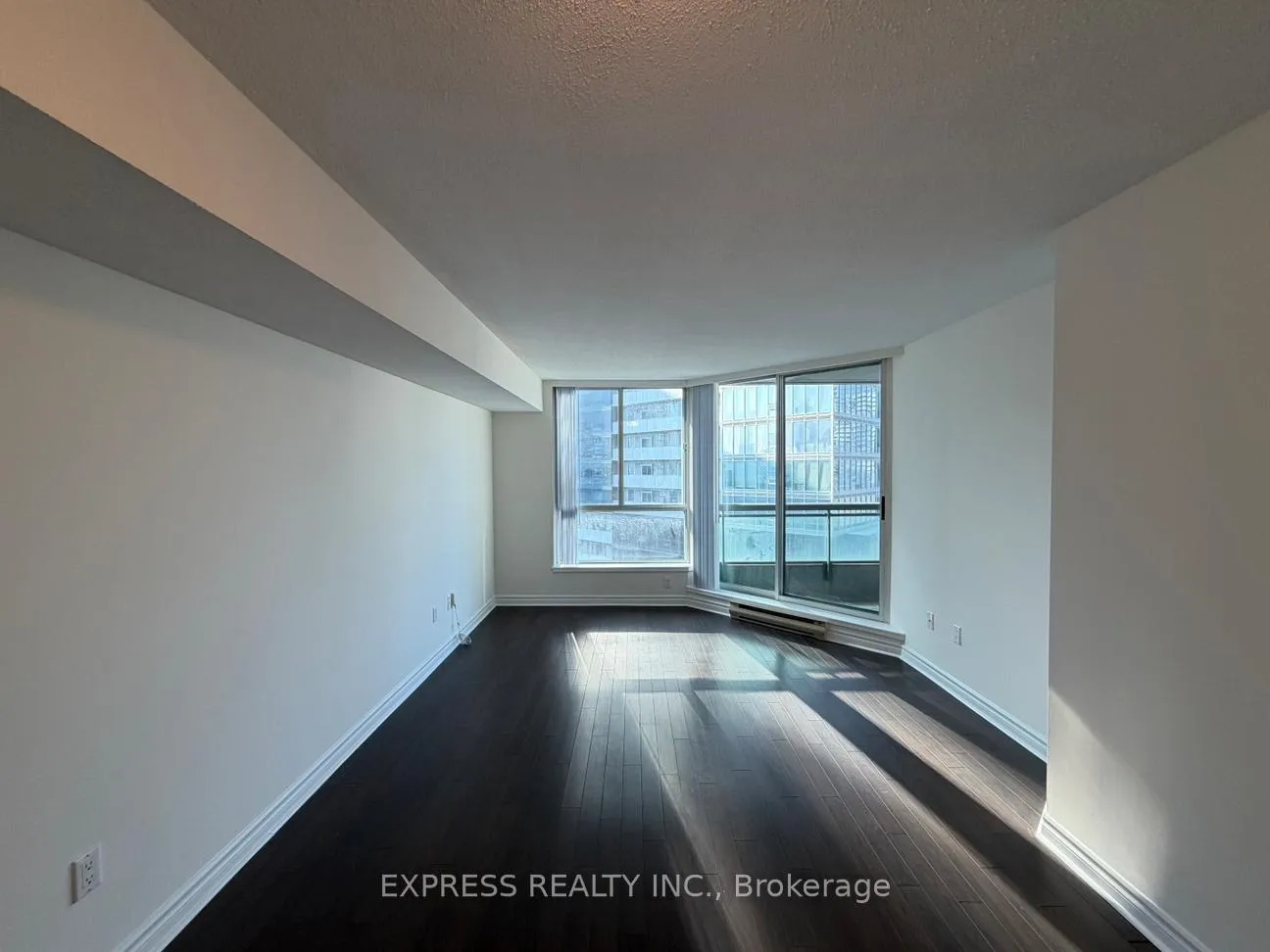 Photo 5 of Unit 2703, 38 Elm Street, Toronto, Bay Street Corridor — HOMEH