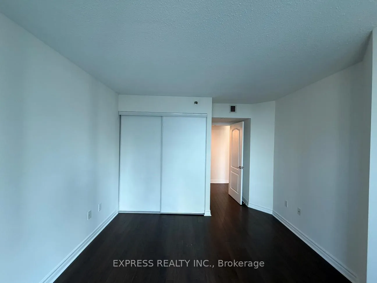 Photo 8 of Unit 2703, 38 Elm Street, Toronto, Bay Street Corridor — HOMEH