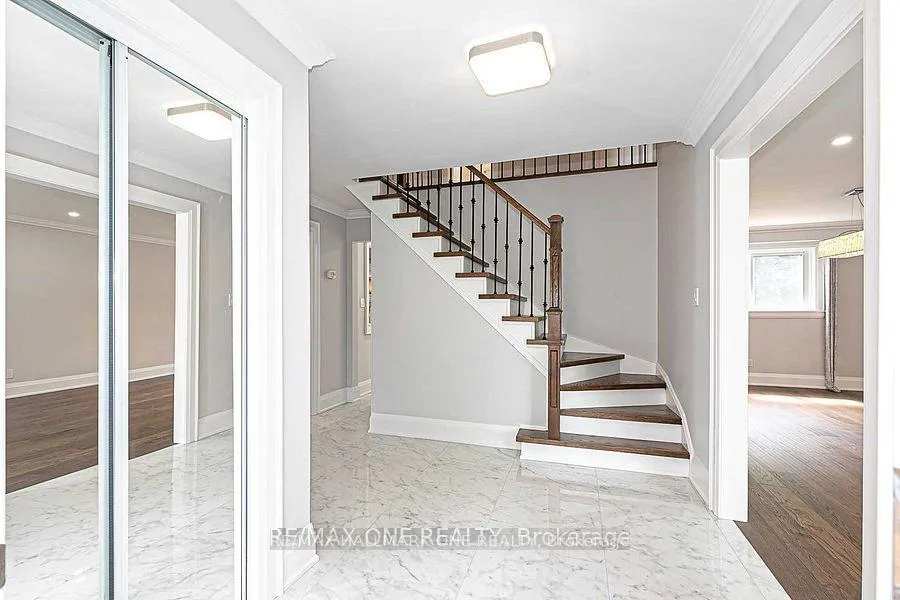 Photo 3 of 100 Robinson Crescent, Whitby, Pringle Creek — HOMEH