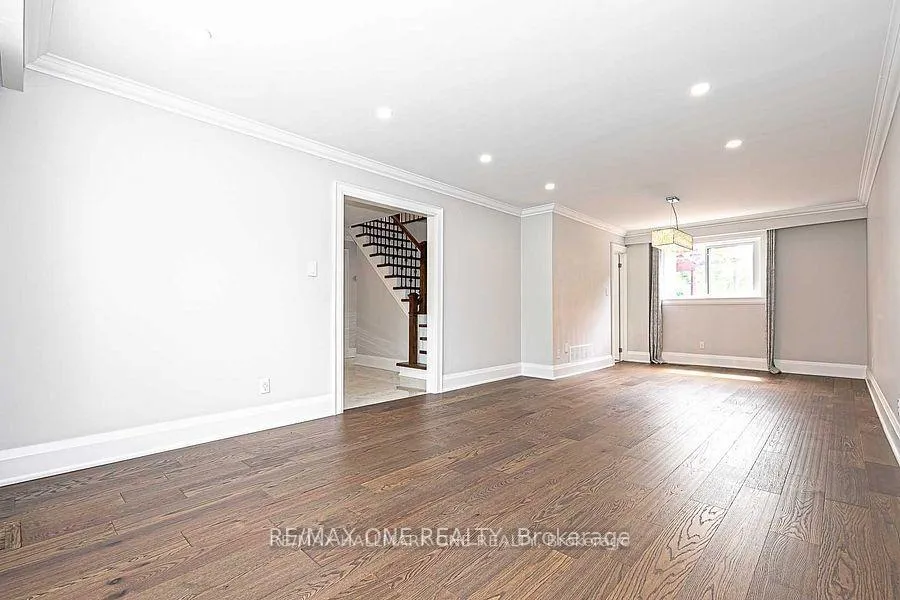 Photo 6 of 100 Robinson Crescent, Whitby, Pringle Creek — HOMEH