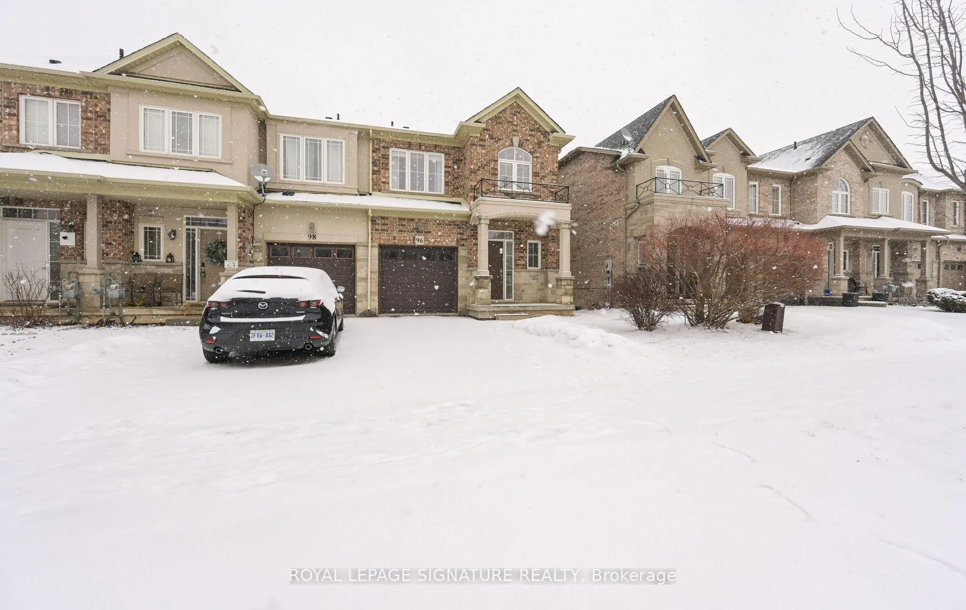 Photo 2 of Unit Lower Level b, 96 Highgate Drive, Hamilton, Stoney Creek Mountain — HOMEH