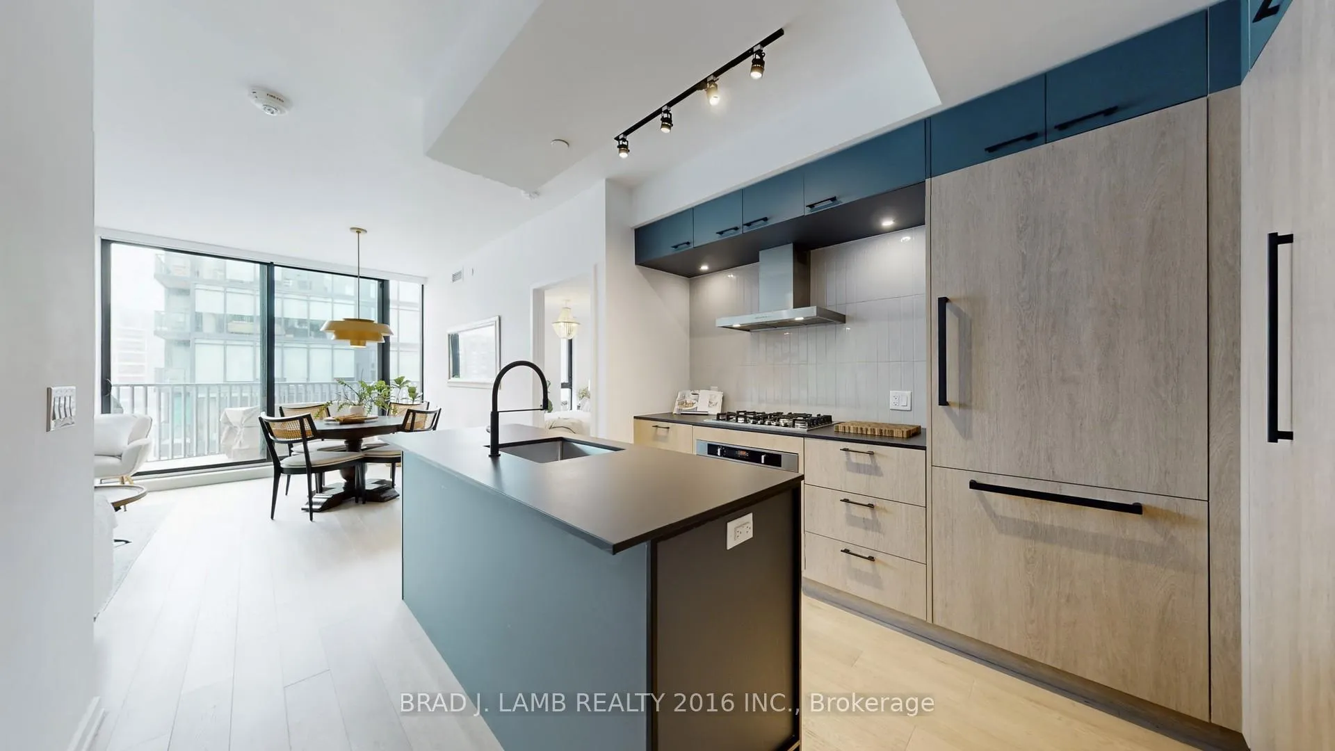 Photo 3 of Unit 701, 41 Dovercourt Road, Toronto, Waterfront Communities — HOMEH