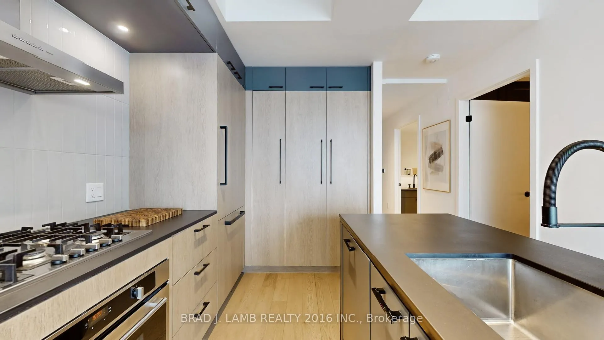 Photo 4 of Unit 701, 41 Dovercourt Road, Toronto, Waterfront Communities — HOMEH