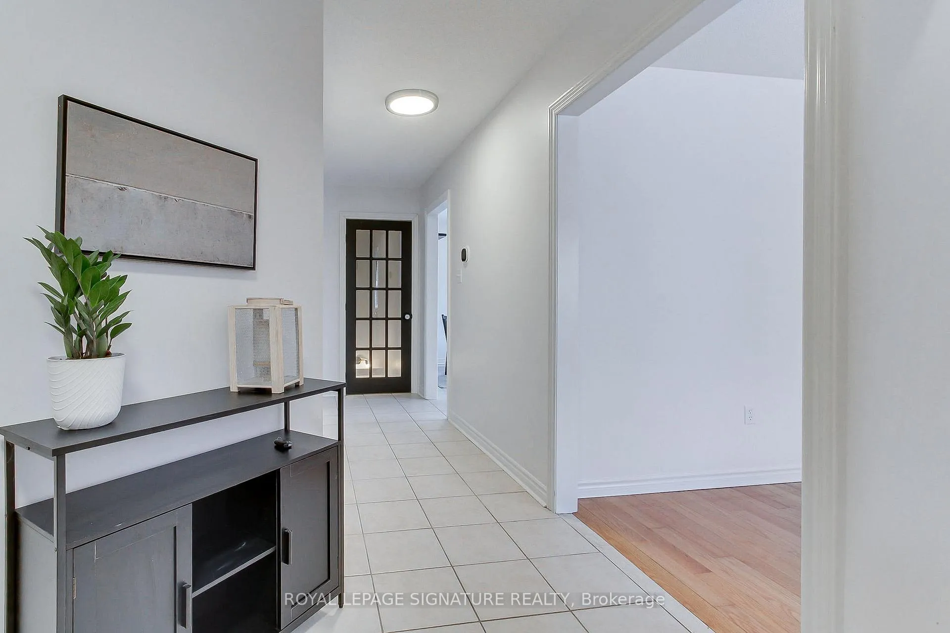 Photo 10 of 62 Cloughley Drive, Barrie, 400 West — HOMEH