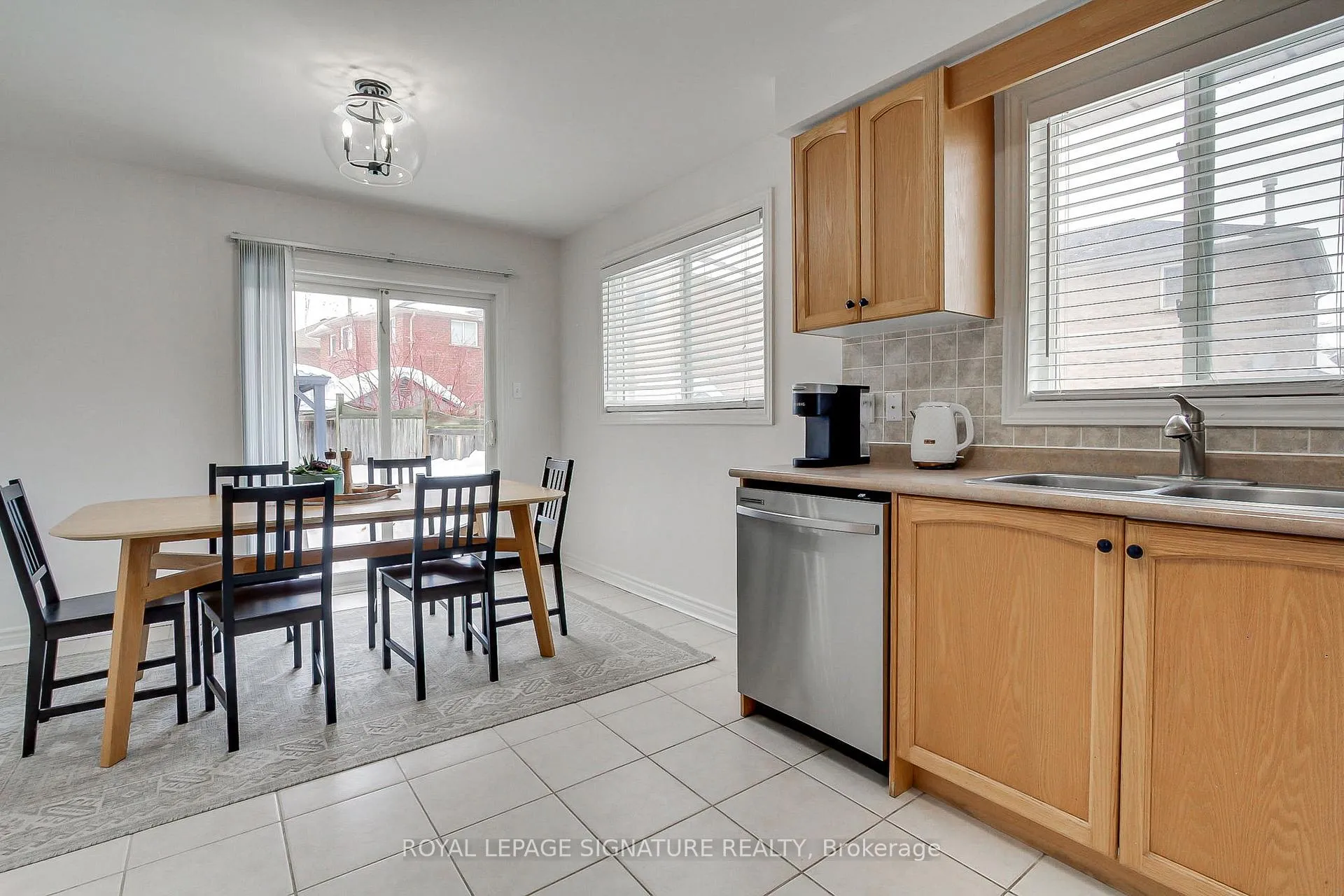 Photo 17 of 62 Cloughley Drive, Barrie, 400 West — HOMEH