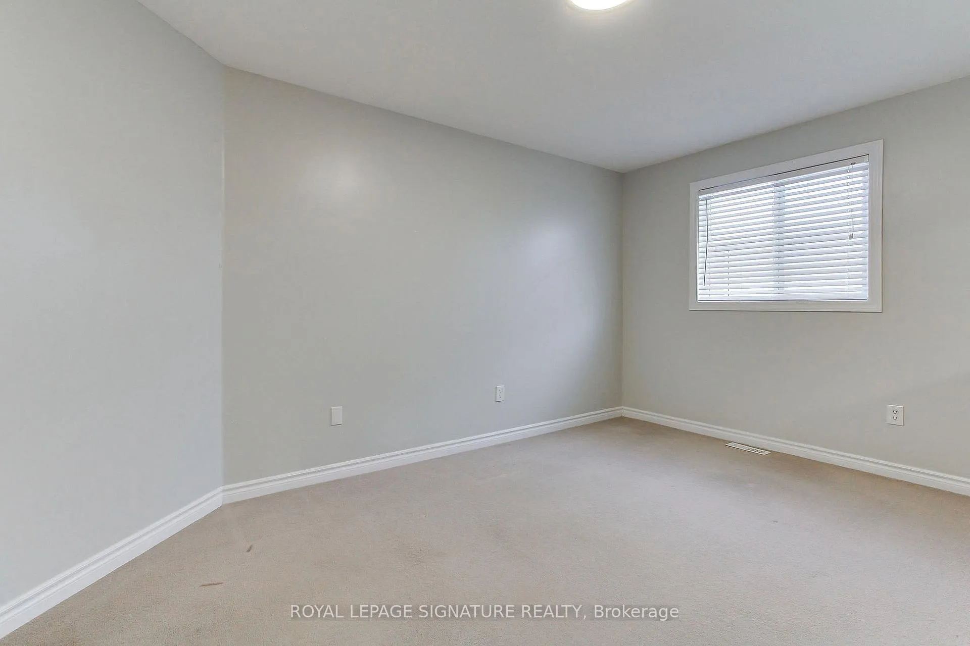 Photo 25 of 62 Cloughley Drive, Barrie, 400 West — HOMEH