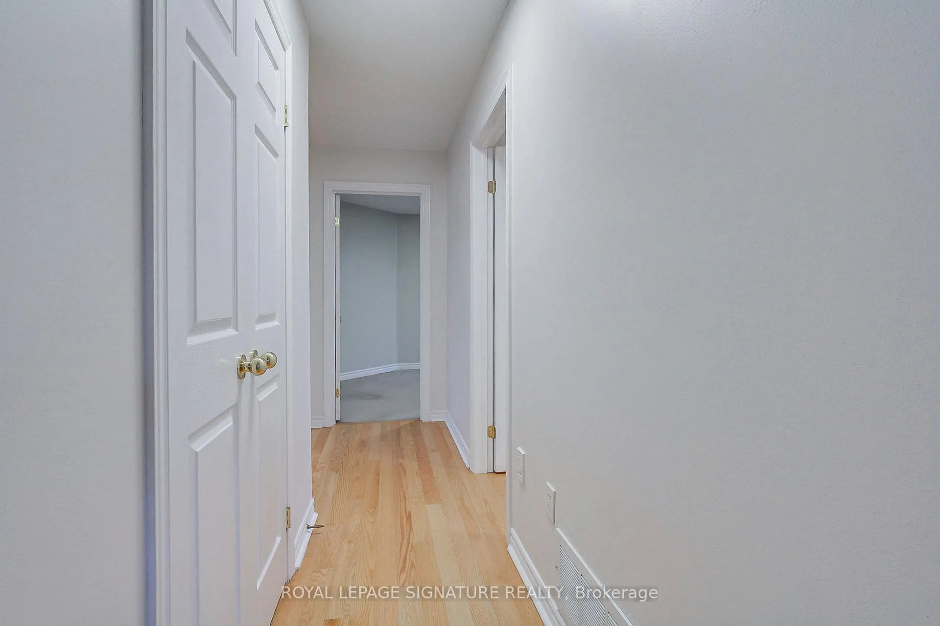 Photo 31 of 62 Cloughley Drive, Barrie, 400 West — HOMEH
