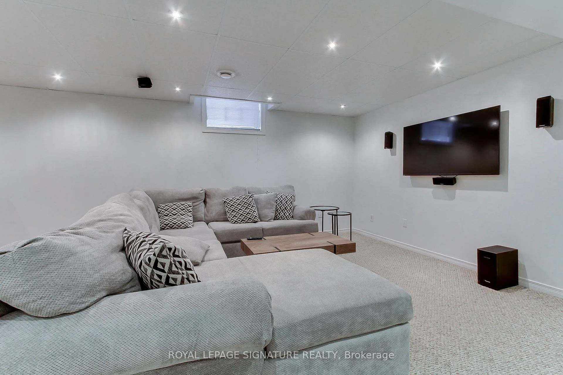 Photo 34 of 62 Cloughley Drive, Barrie, 400 West — HOMEH