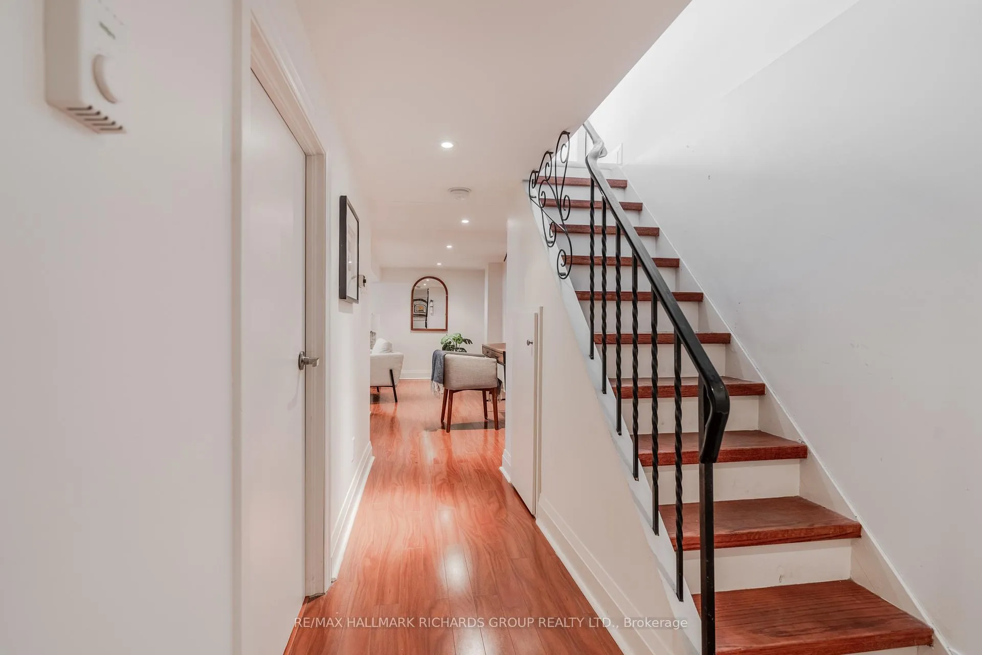 Photo 17 of 71 Lawrence Avenue W, Toronto, Lawrence Park South — HOMEH