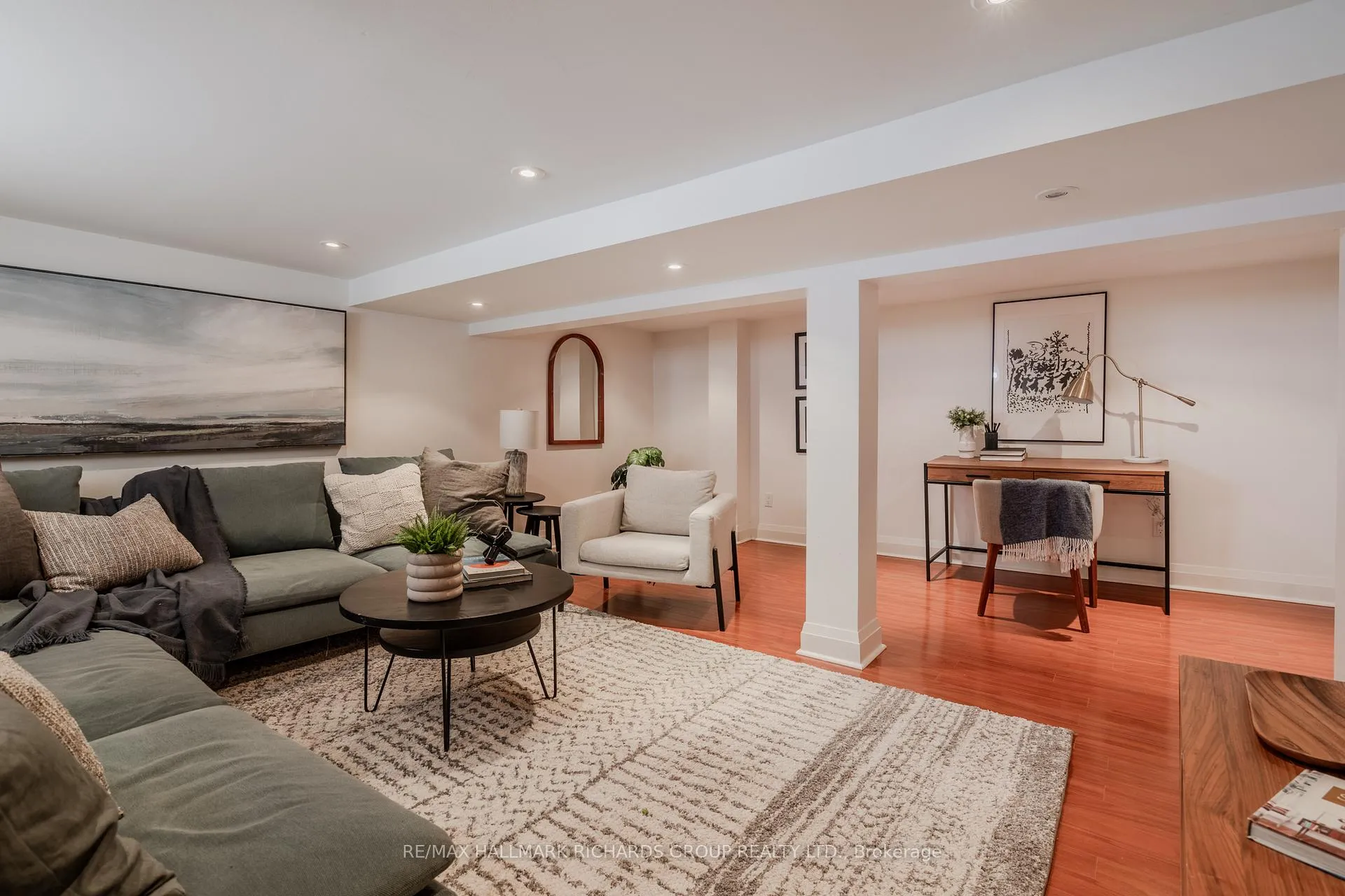 Photo 18 of 71 Lawrence Avenue W, Toronto, Lawrence Park South — HOMEH