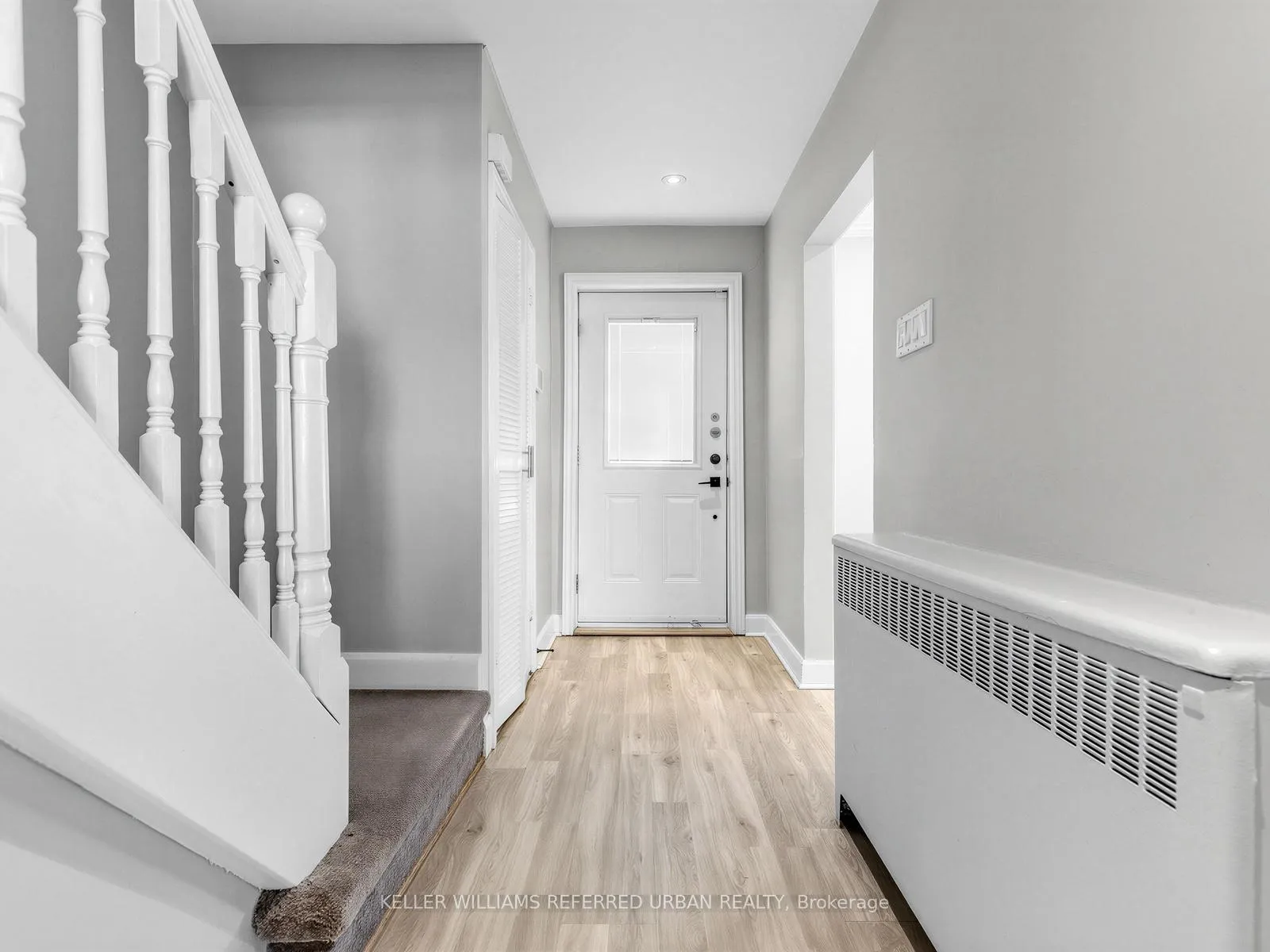 Photo 4 of 47 Dell Park Avenue, Toronto, Englemount-Lawrence — HOMEH