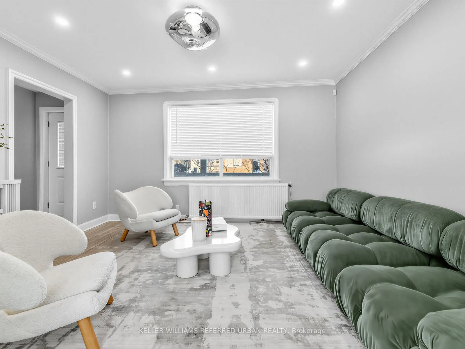 Photo 5 of 47 Dell Park Avenue, Toronto, Englemount-Lawrence — HOMEH
