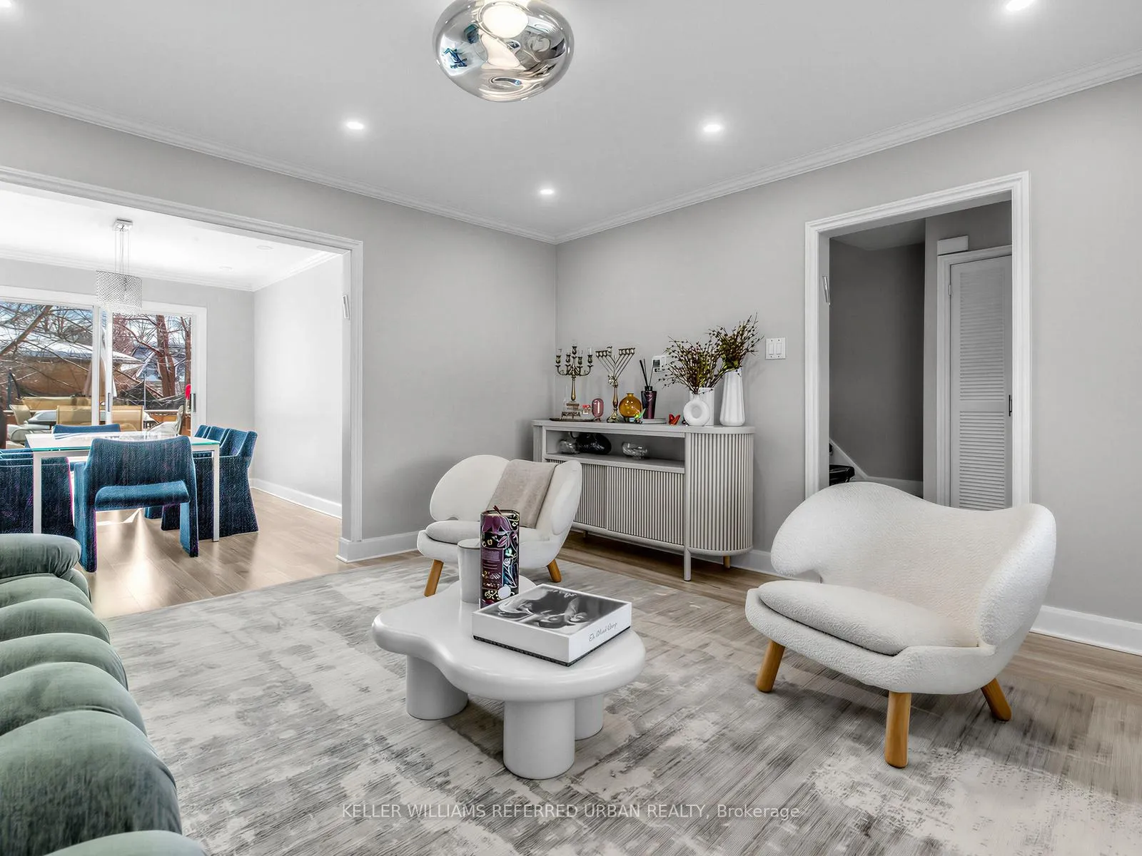 Photo 6 of 47 Dell Park Avenue, Toronto, Englemount-Lawrence — HOMEH